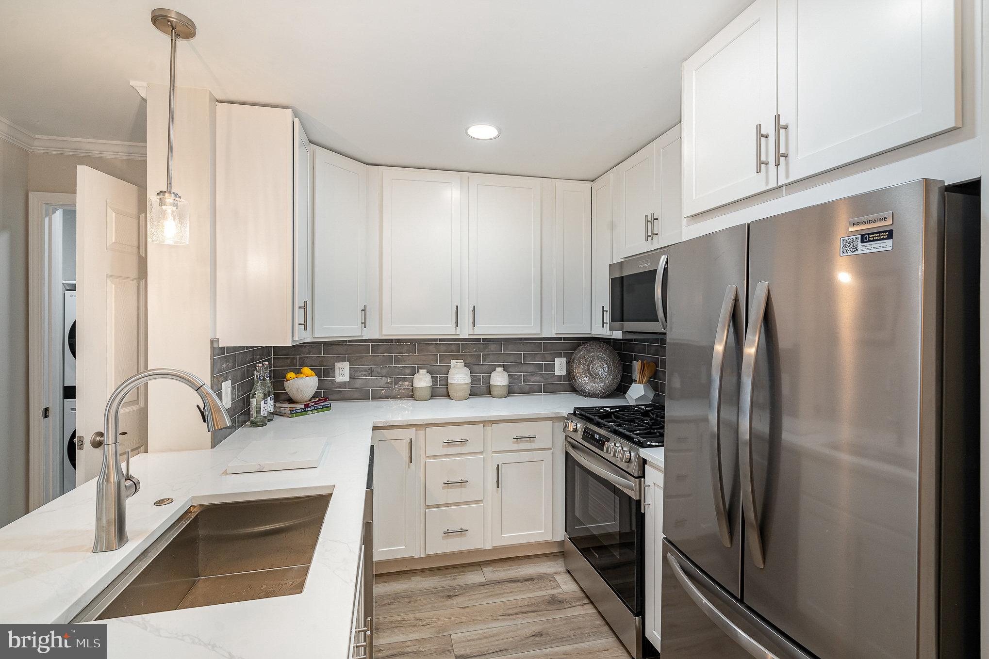 WEST END CONDOS - Residential