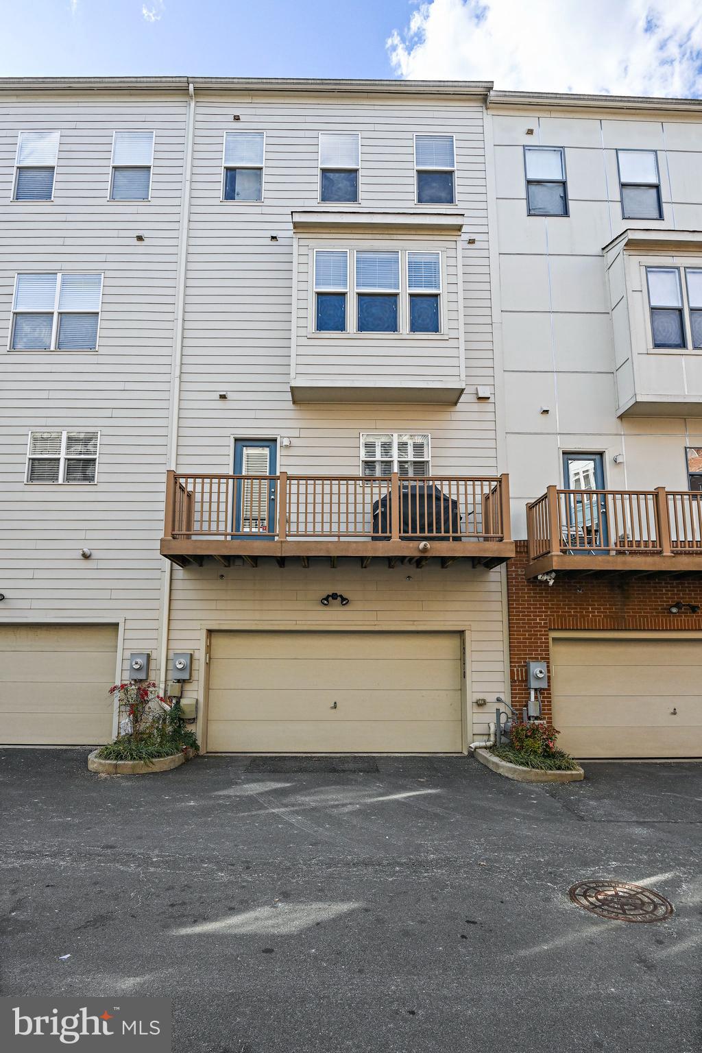CENTERPOINTE - Residential