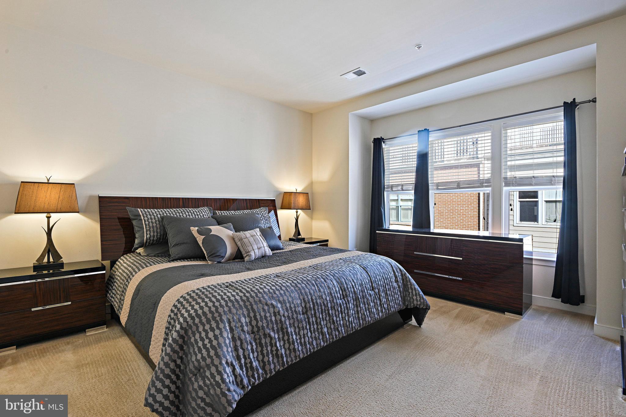 CENTERPOINTE - Residential