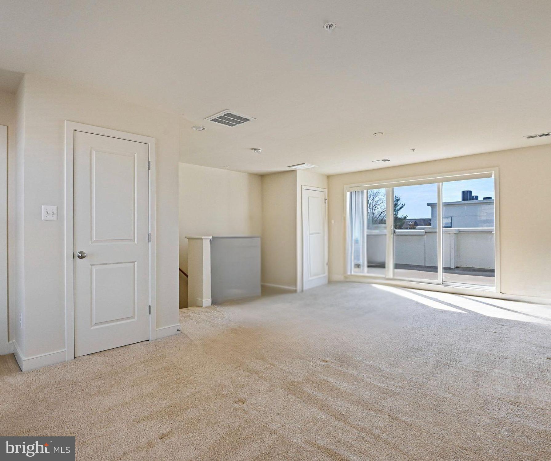 CENTERPOINTE - Residential