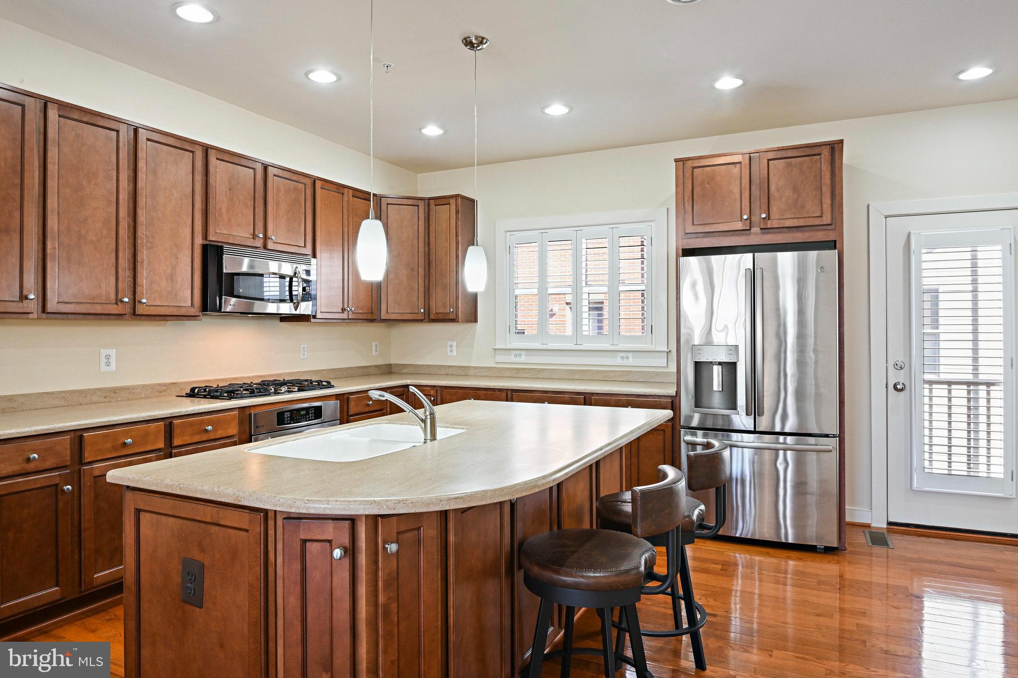 CENTERPOINTE - Residential