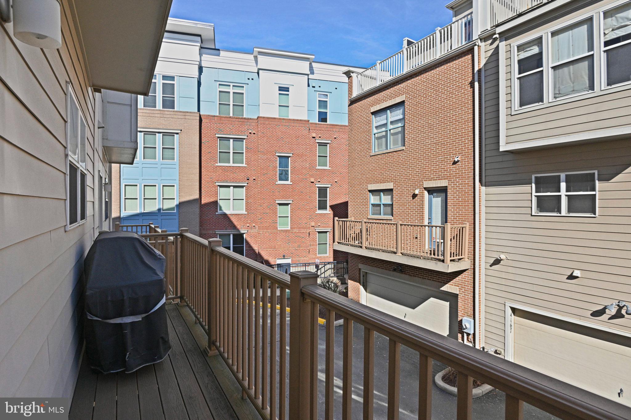 CENTERPOINTE - Residential