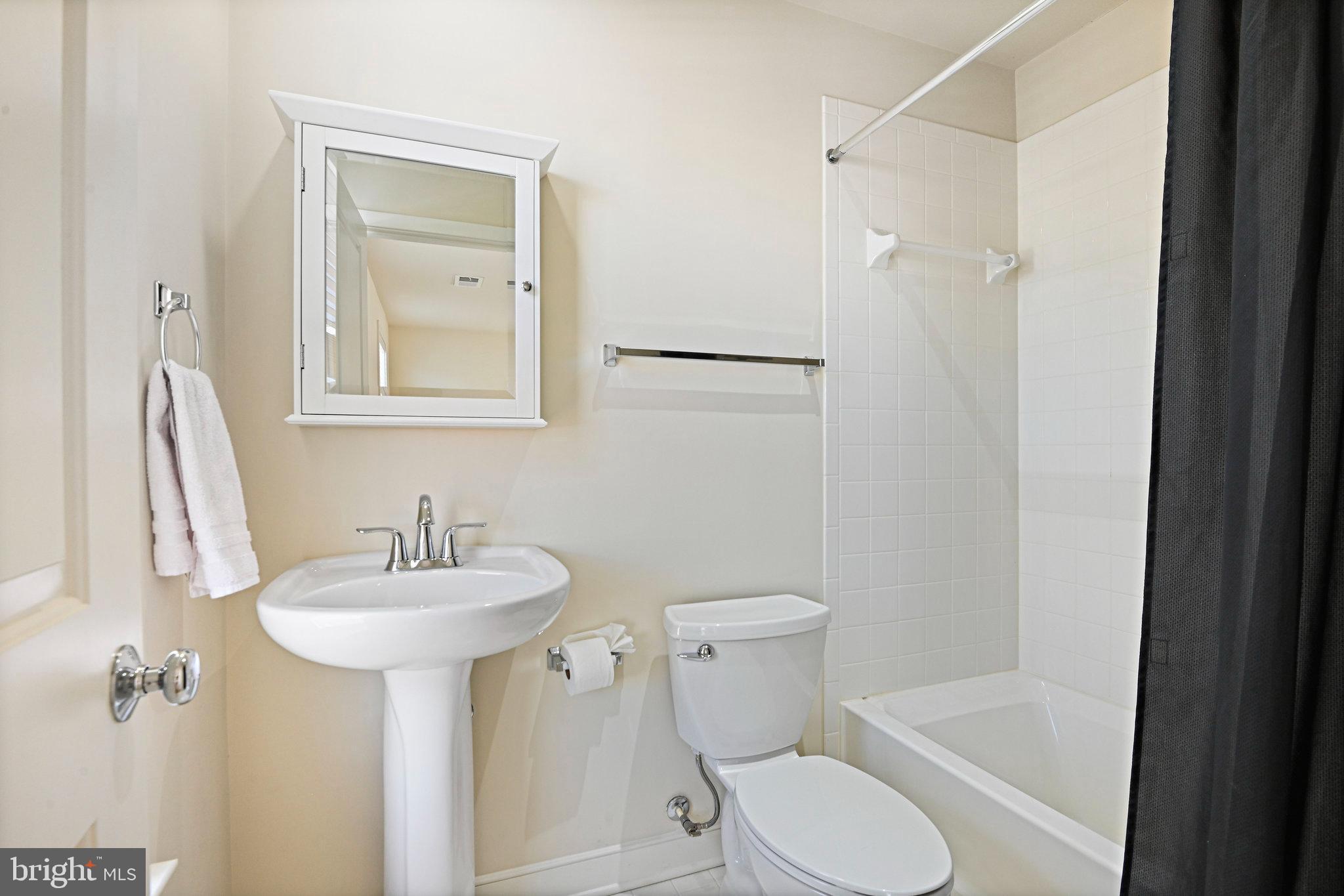 CENTERPOINTE - Residential