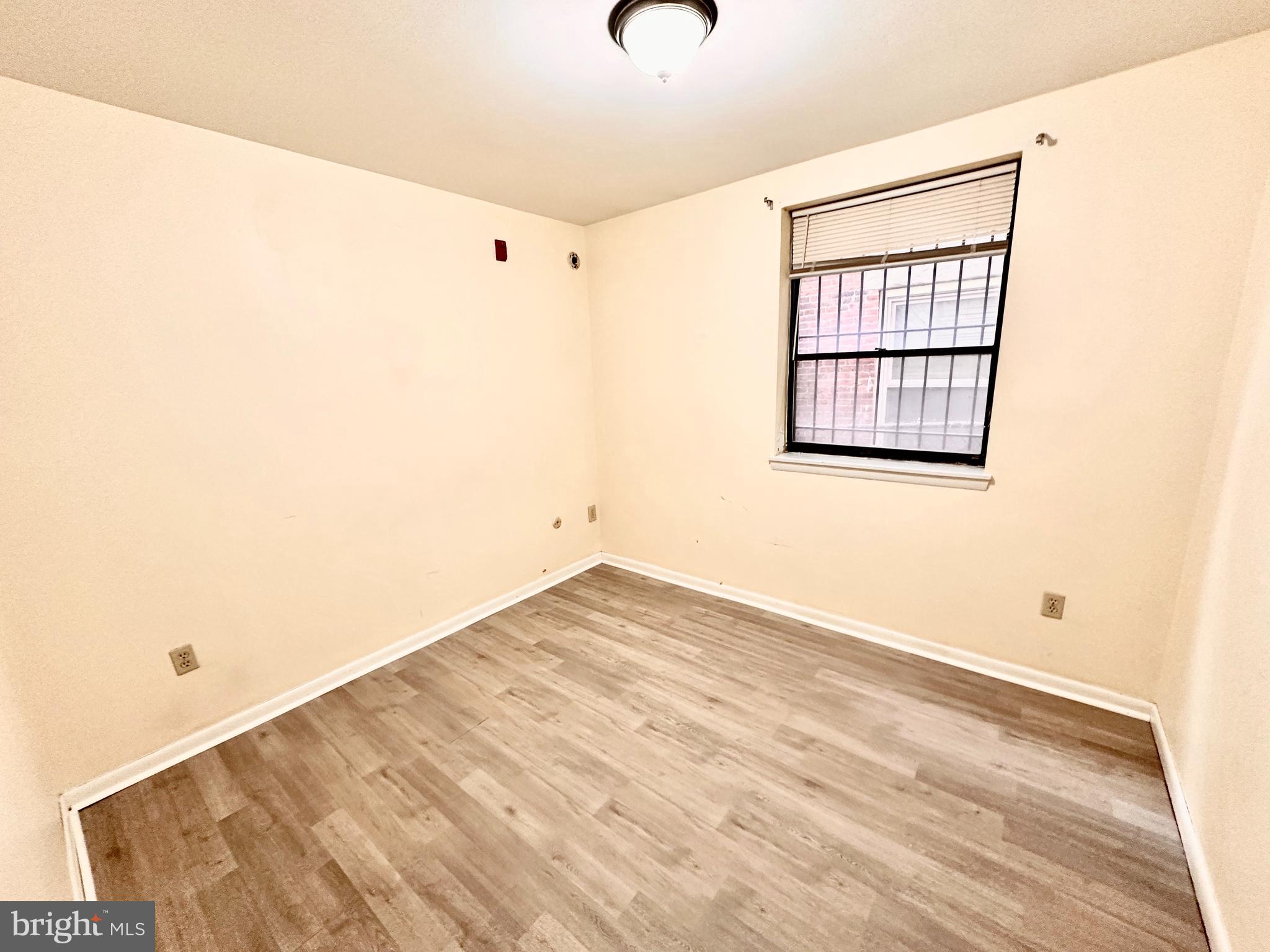 FAIRMOUNT - Residential Lease