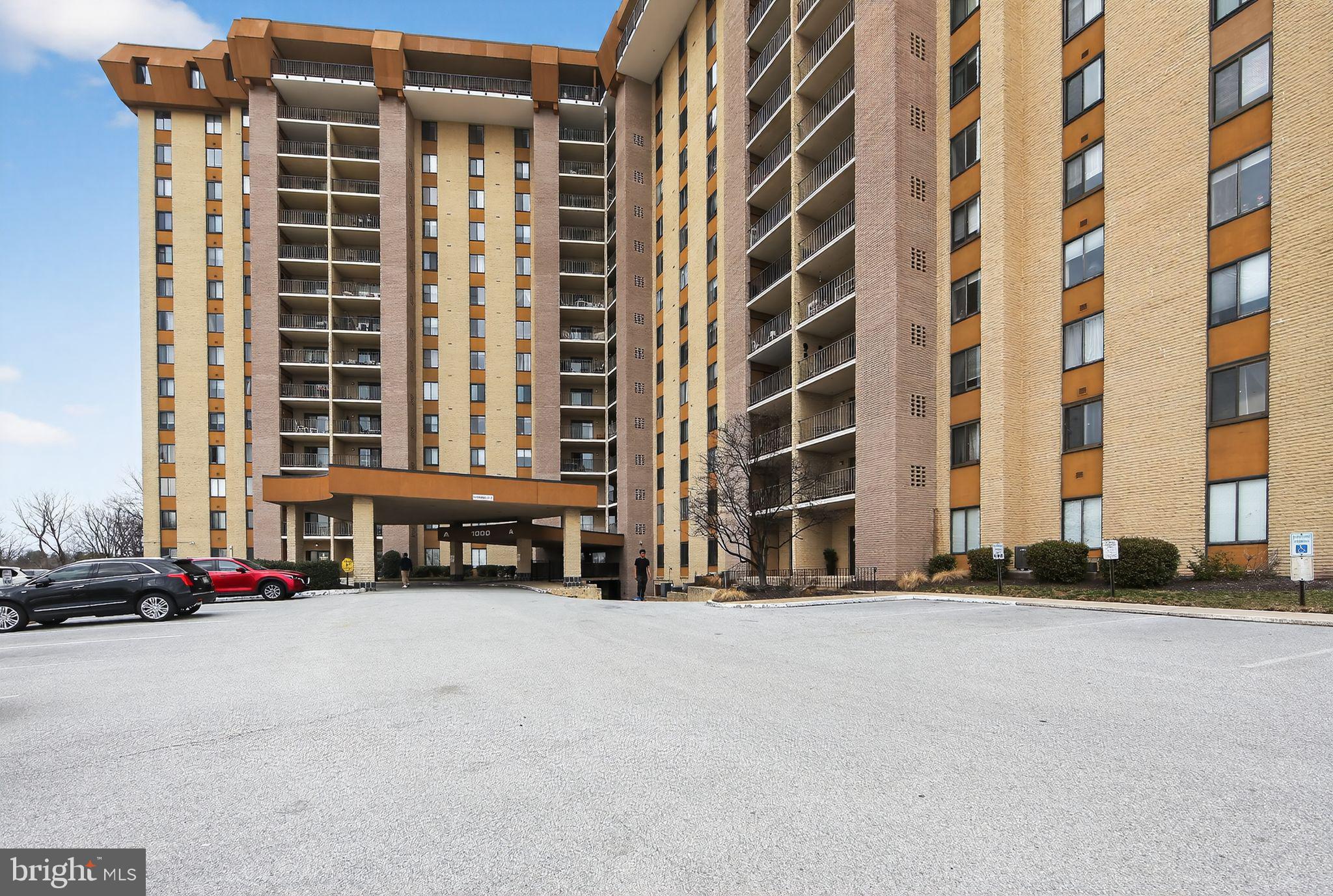 VALLEY FORGE TOWER - Residential