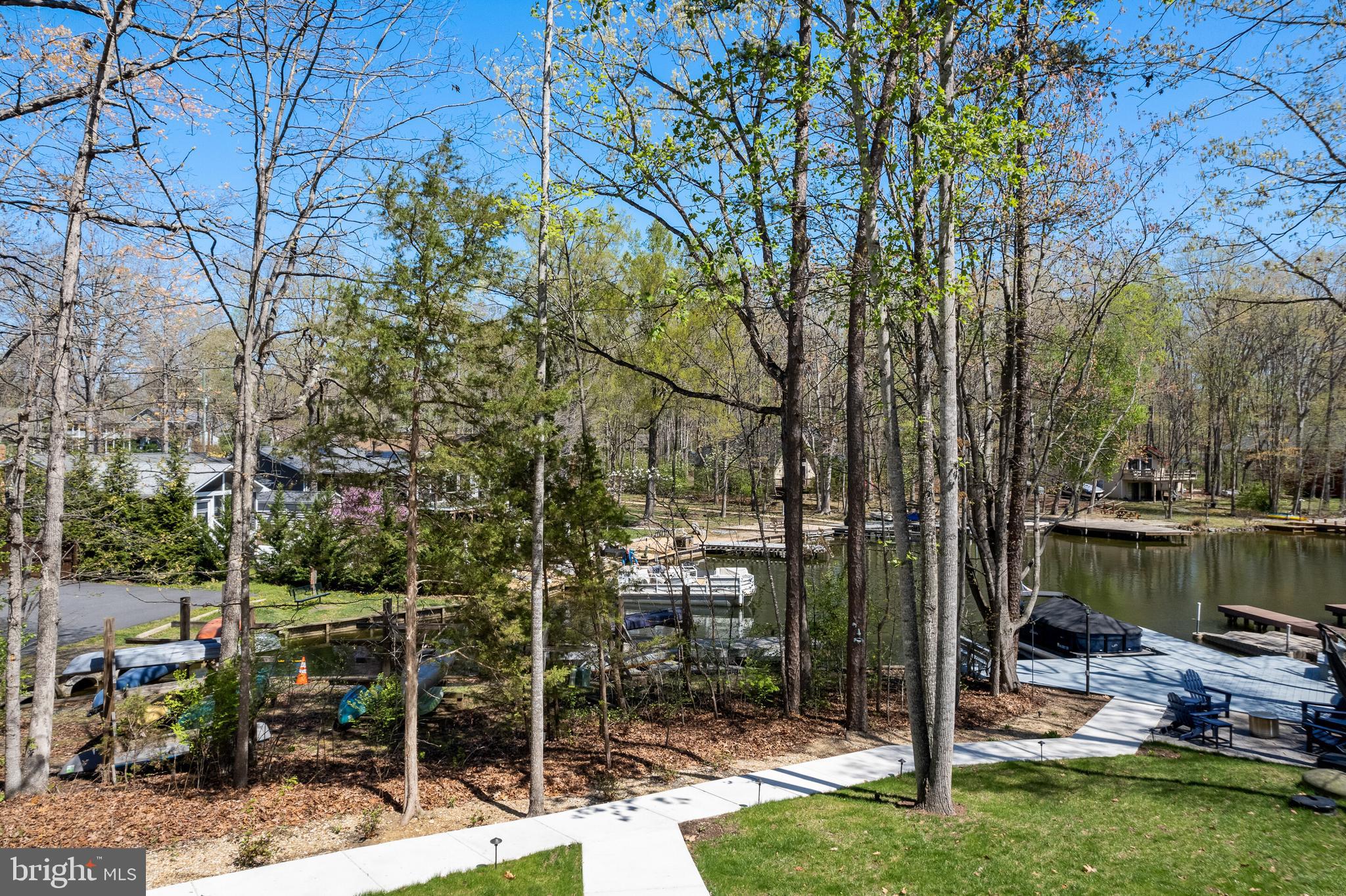 LAKE OF THE WOODS - Residential