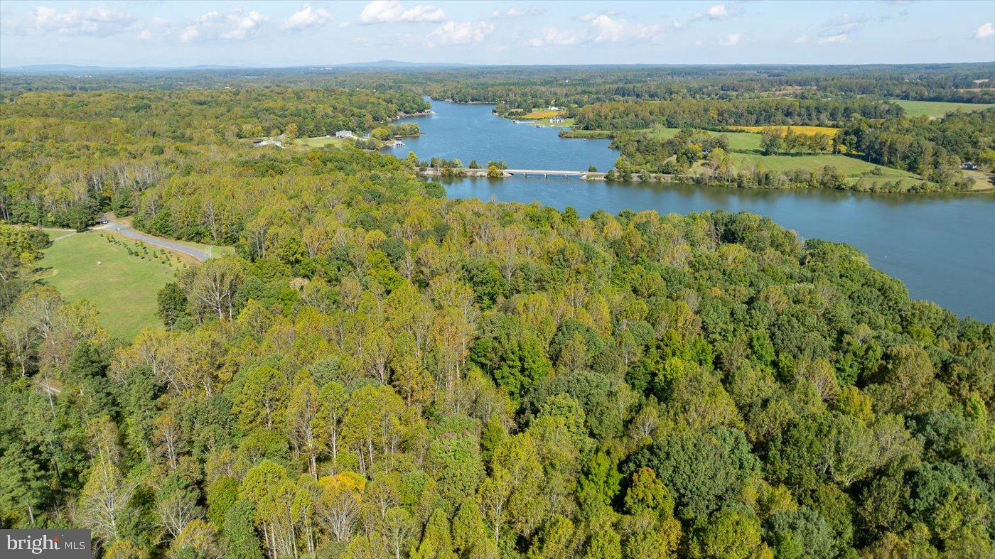 ESTATES AT TERRY'S RUN - Land