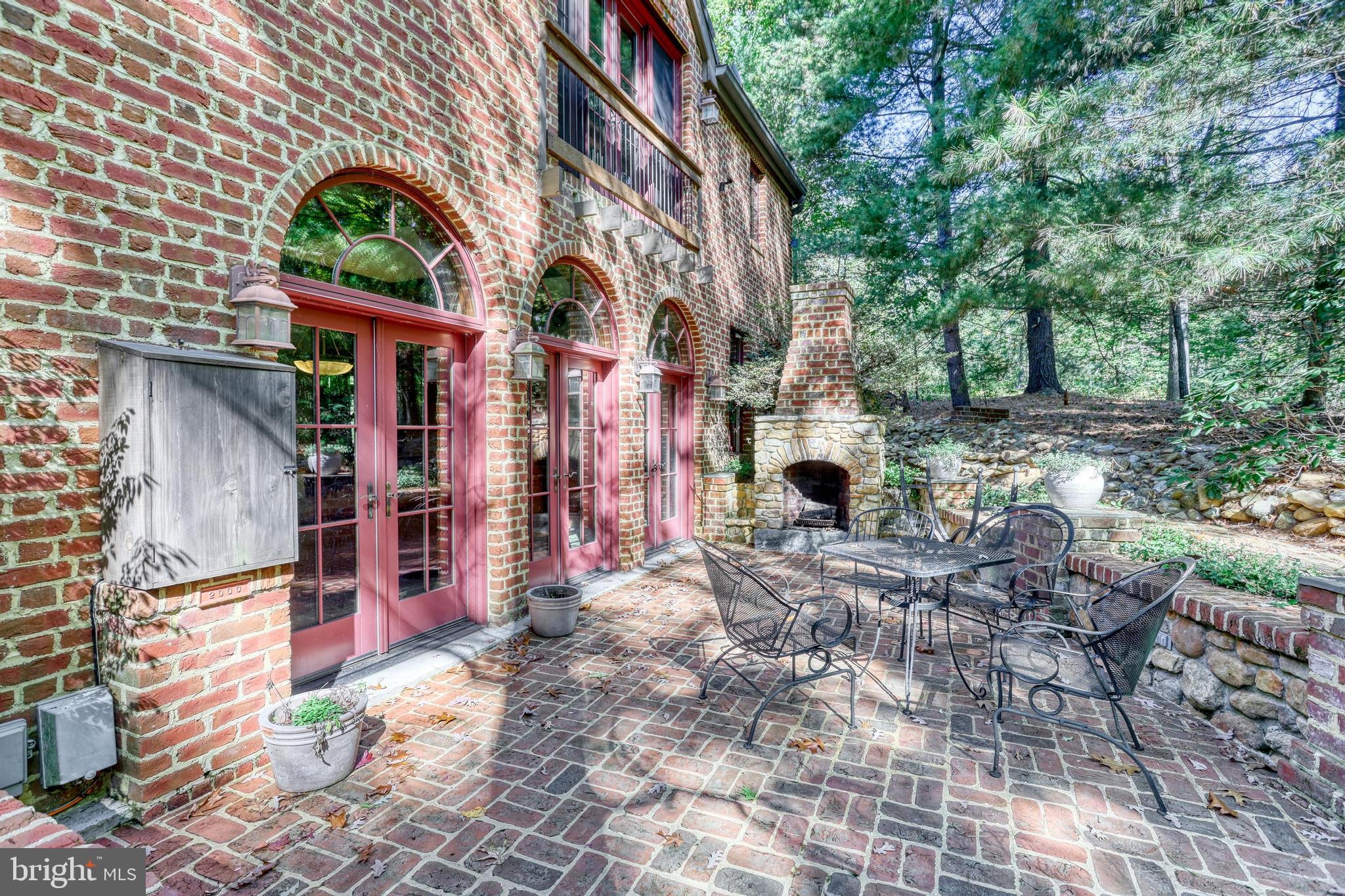 FAYETTEVILLE - Residential
