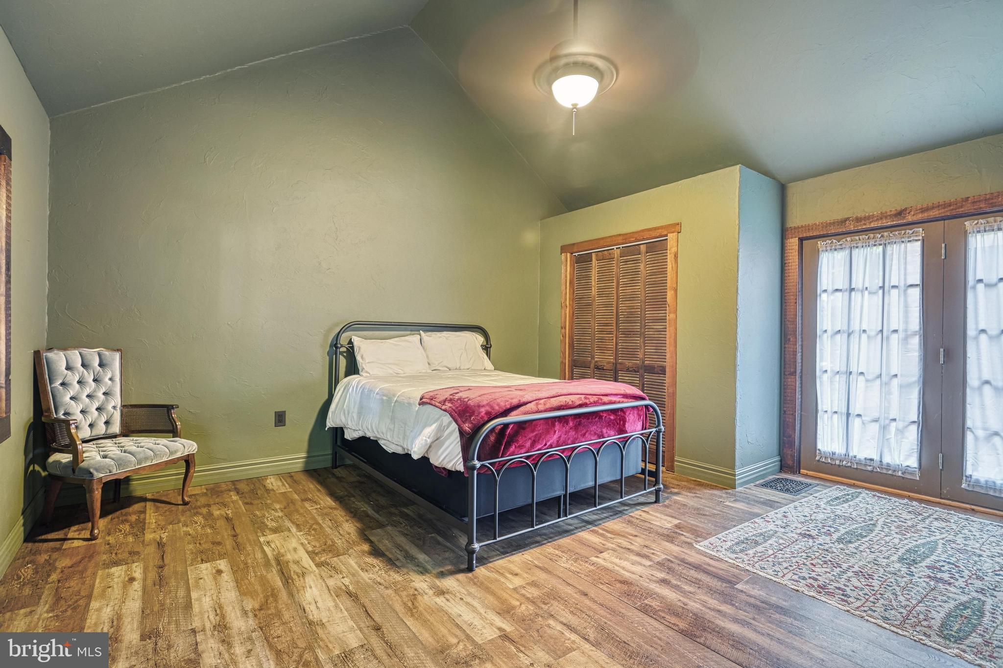 FAYETTEVILLE - Residential