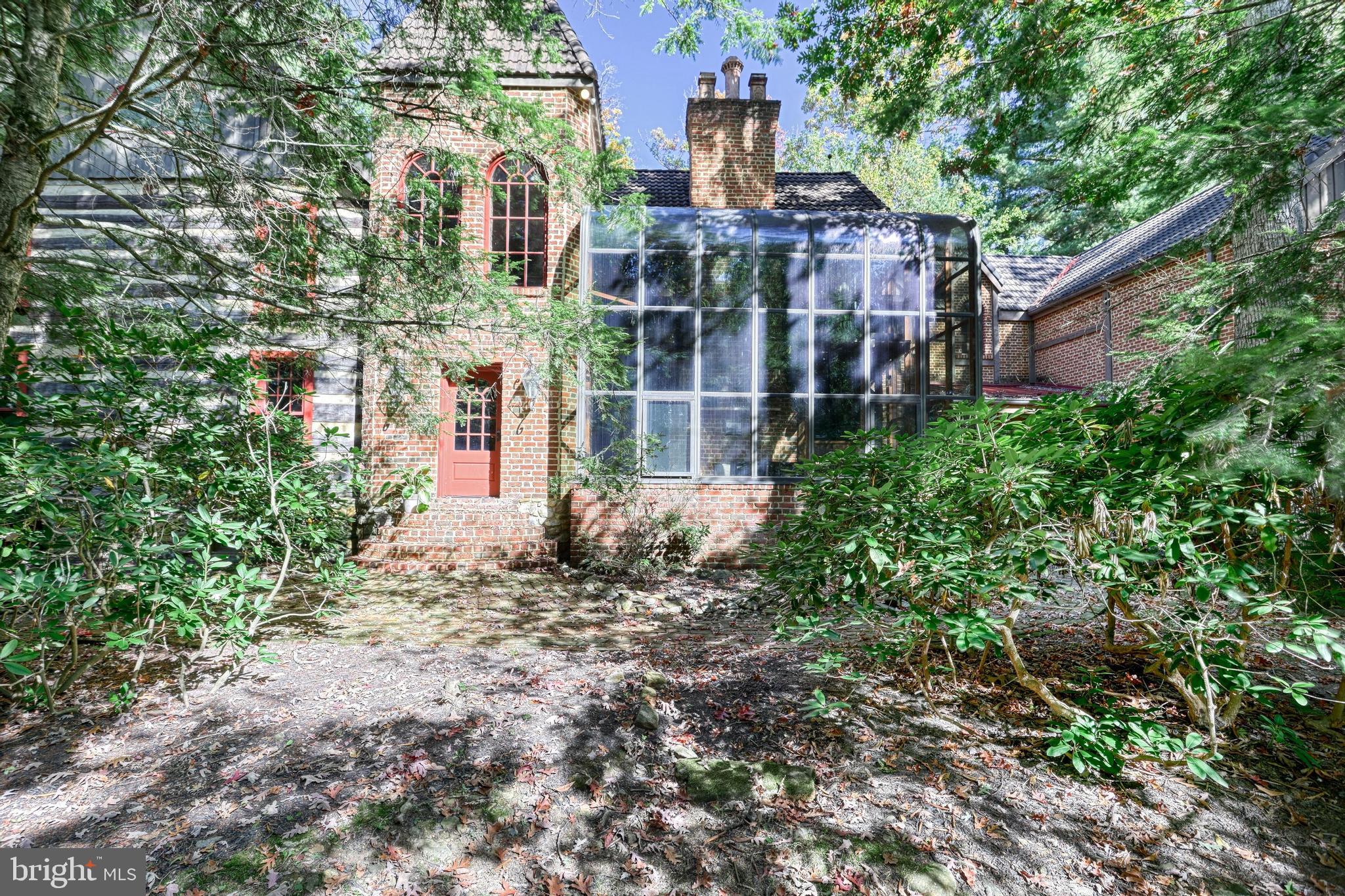 FAYETTEVILLE - Residential