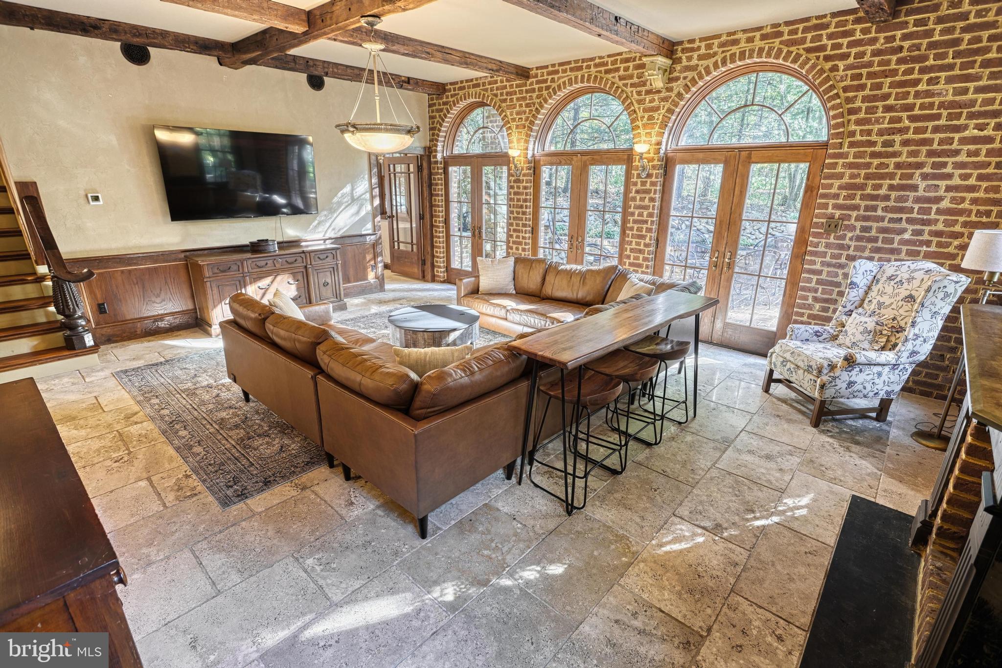 FAYETTEVILLE - Residential