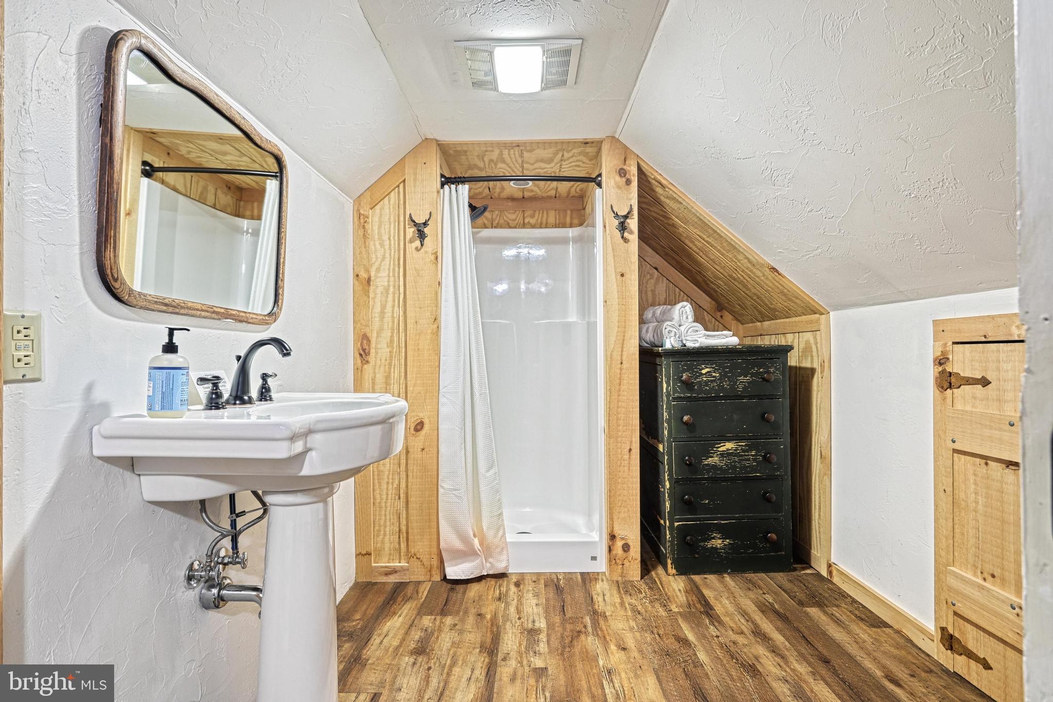 FAYETTEVILLE - Residential