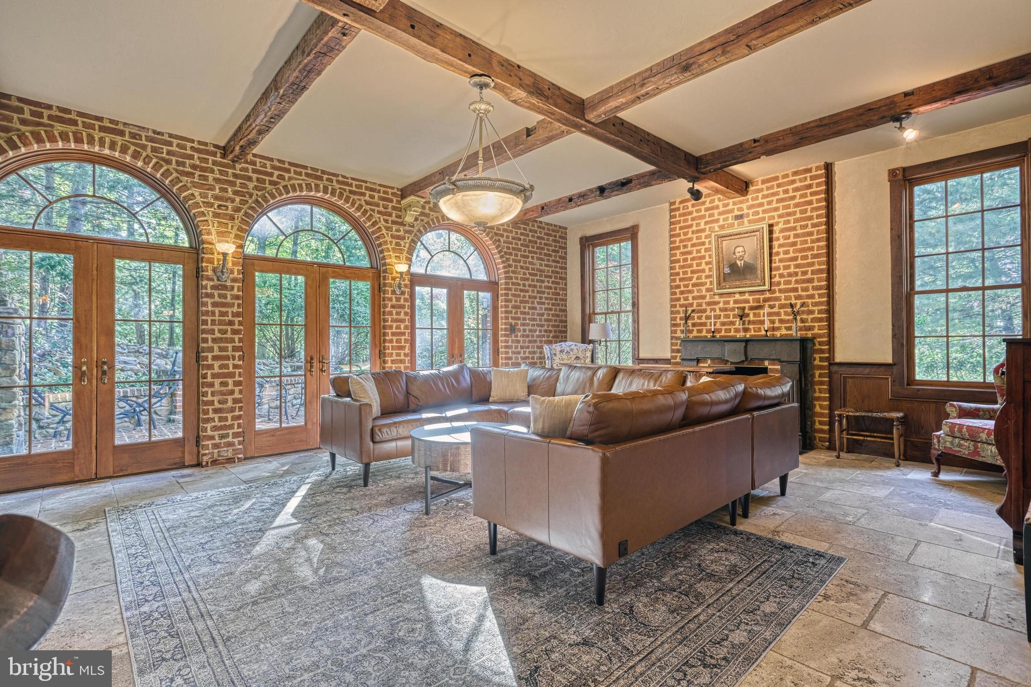 FAYETTEVILLE - Residential