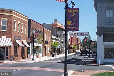 JEFFERSON SQUARE - Residential