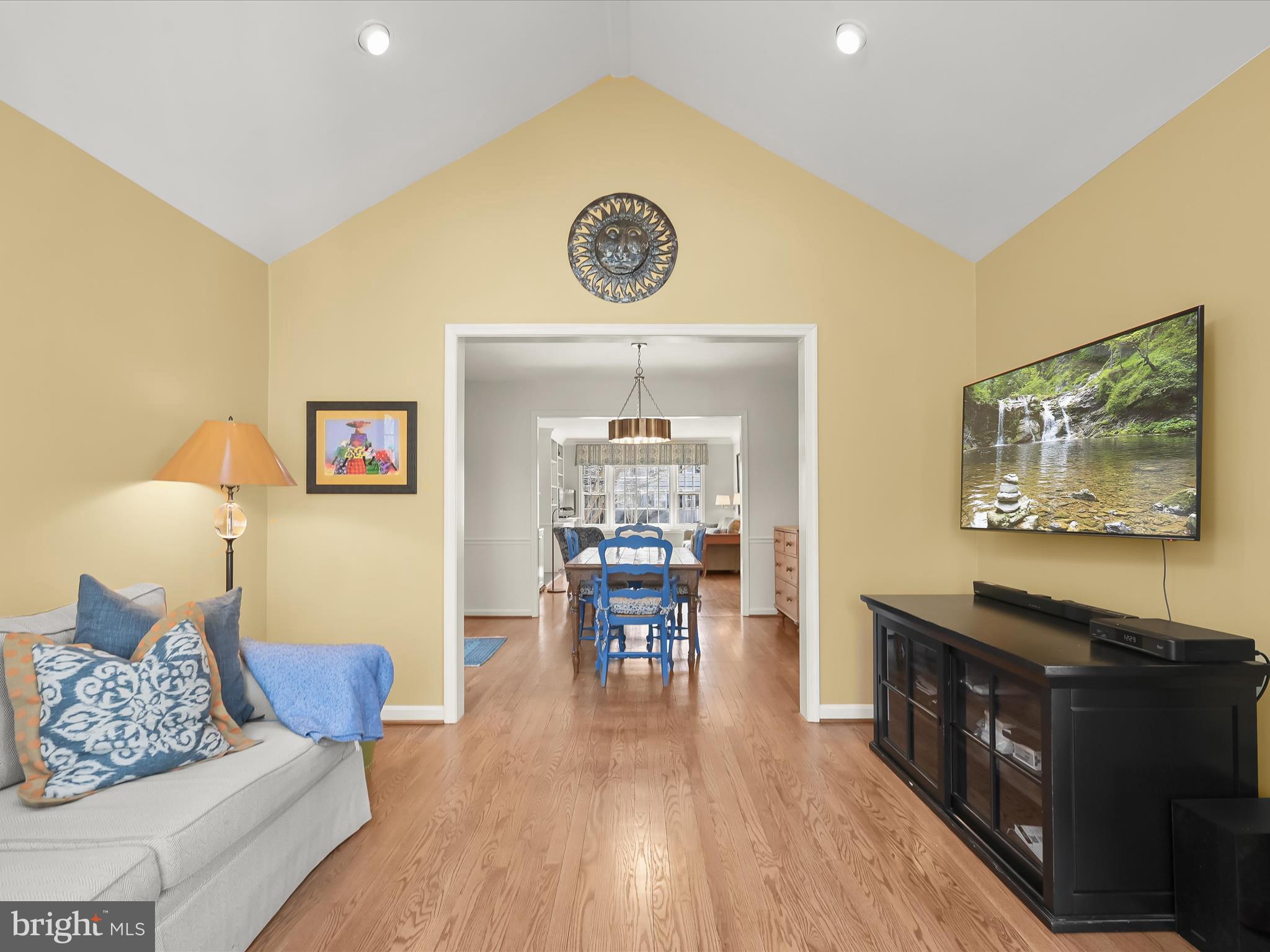 WOODACRES - Residential