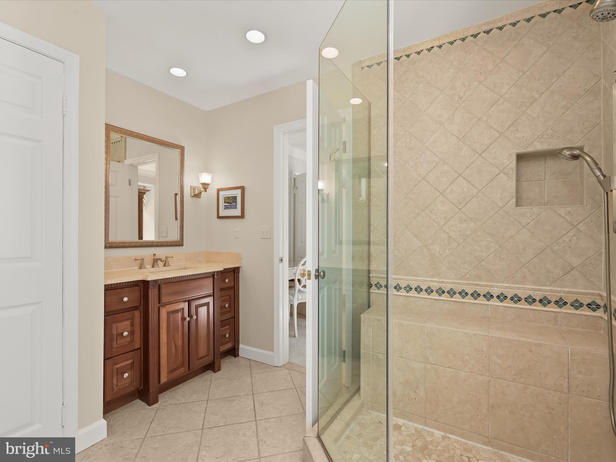 WOODACRES - Residential