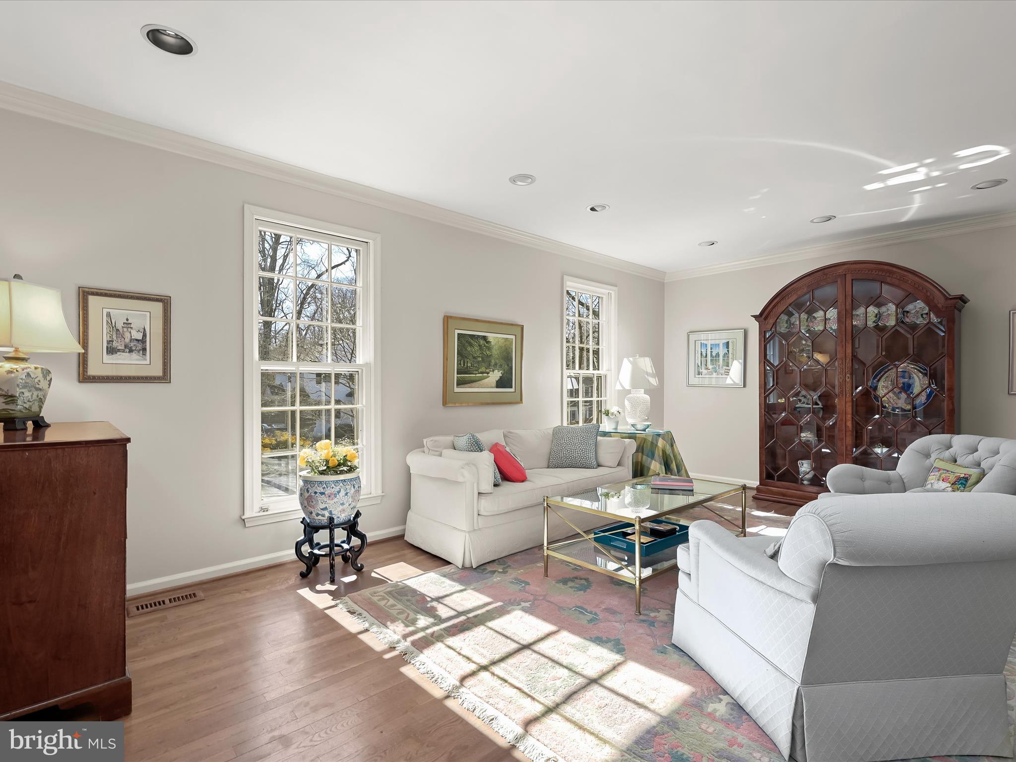WOODACRES - Residential