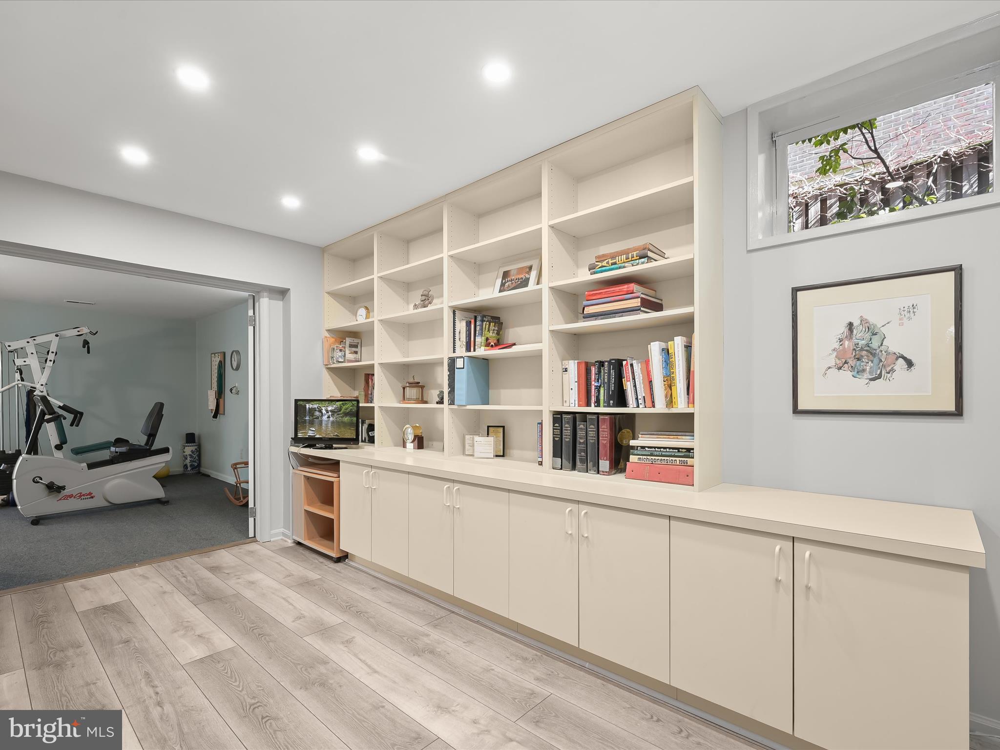 WOODACRES - Residential