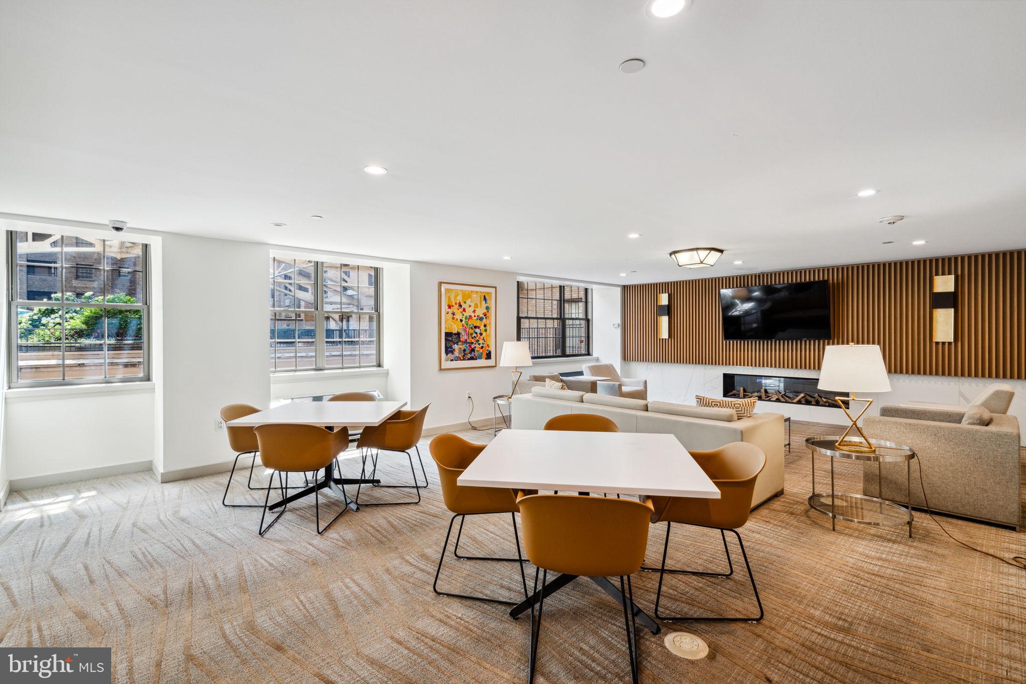 RITTENHOUSE SQUARE - Residential Lease