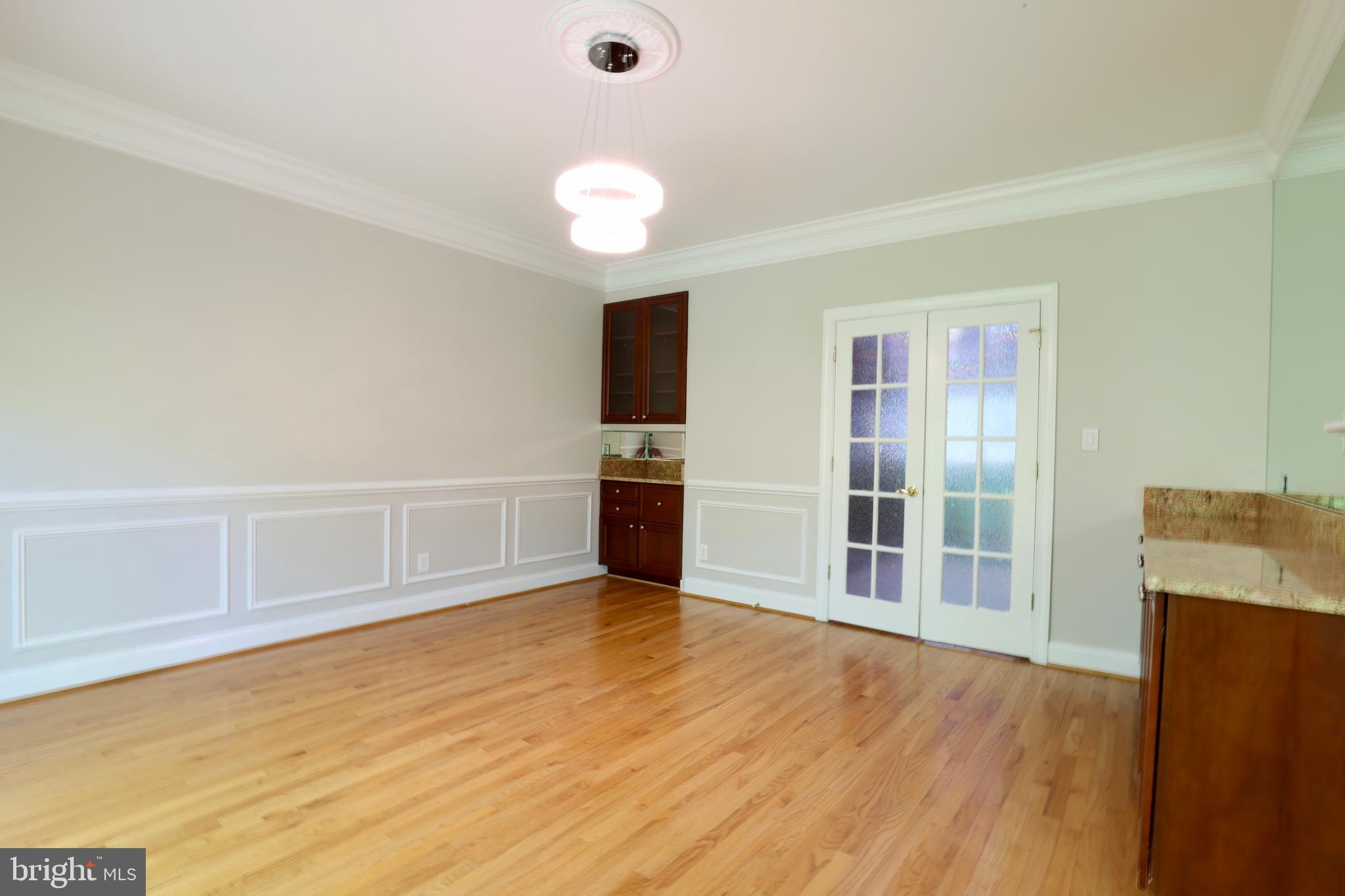 THE OAKS AT MCLEAN - Residential Lease