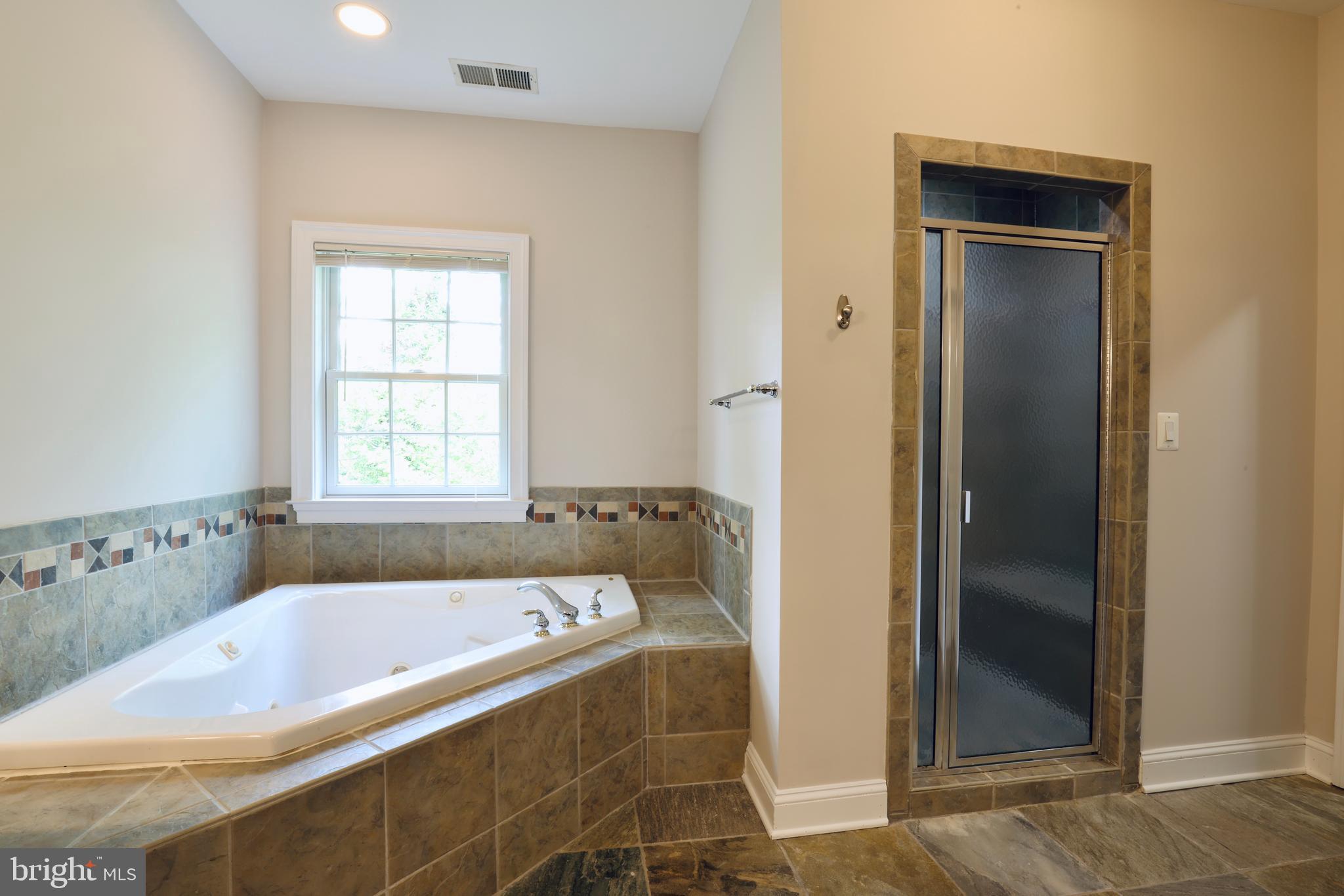 THE OAKS AT MCLEAN - Residential Lease