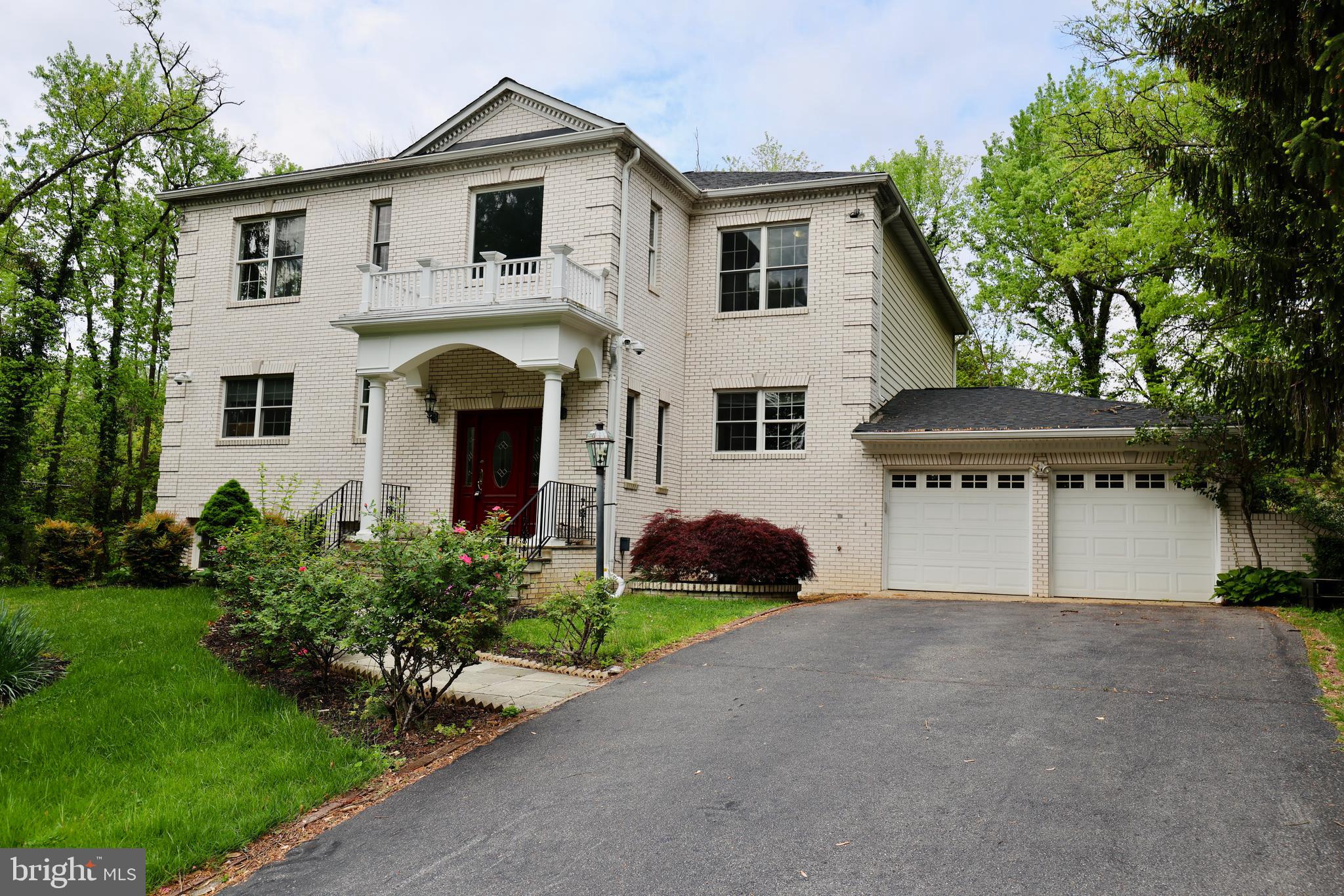 THE OAKS AT MCLEAN - Residential Lease