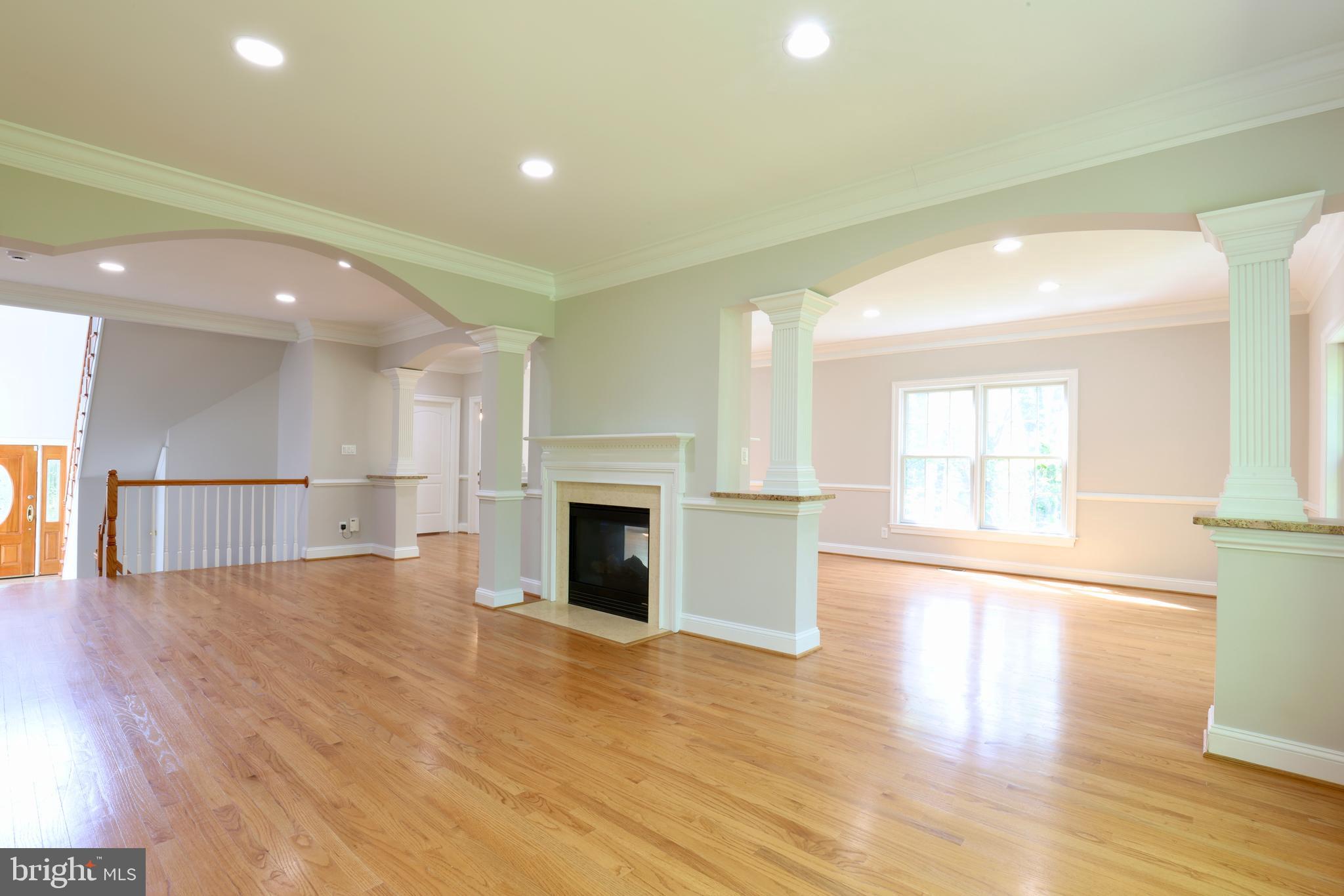 THE OAKS AT MCLEAN - Residential Lease
