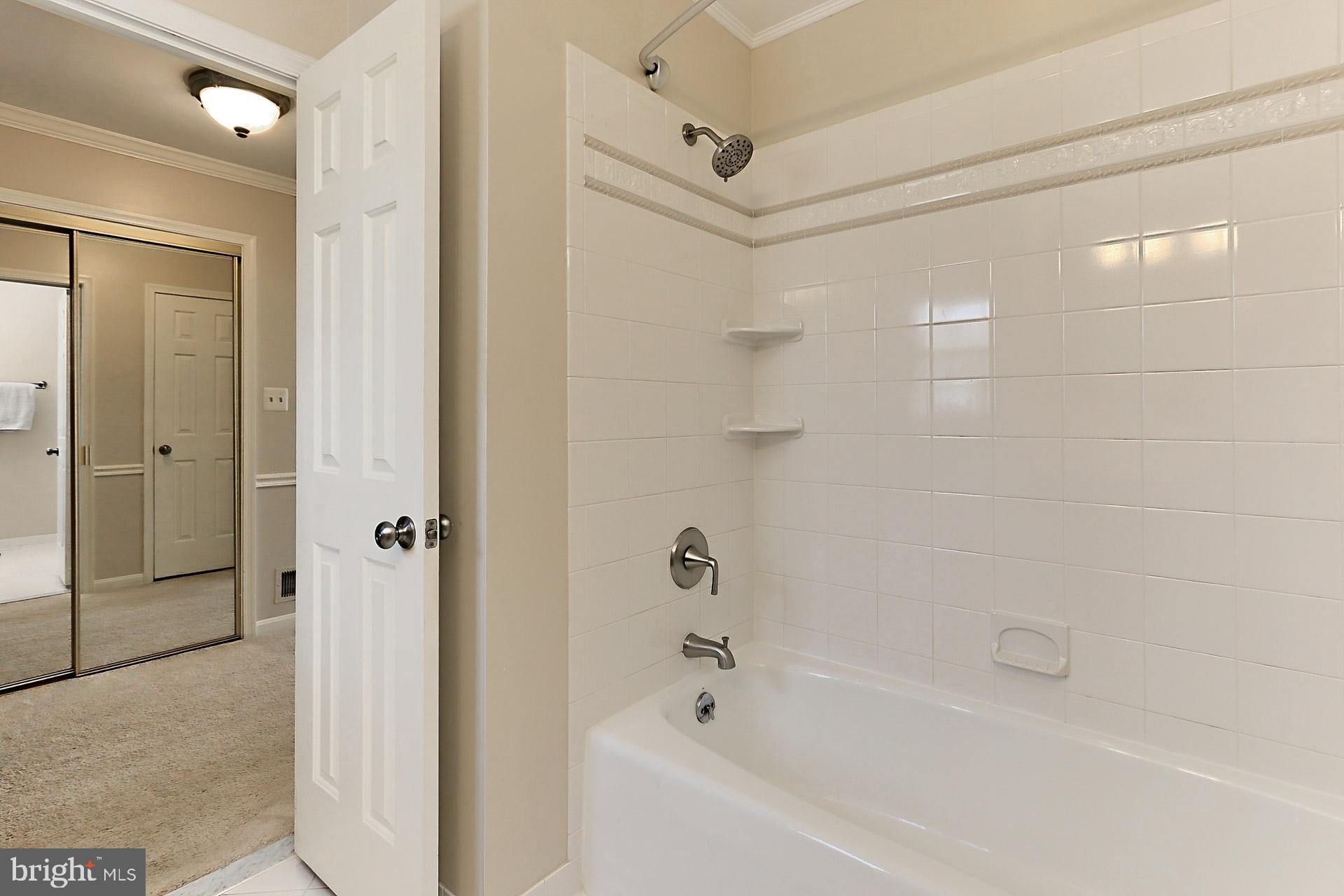 FAIRFAX STATION - Residential