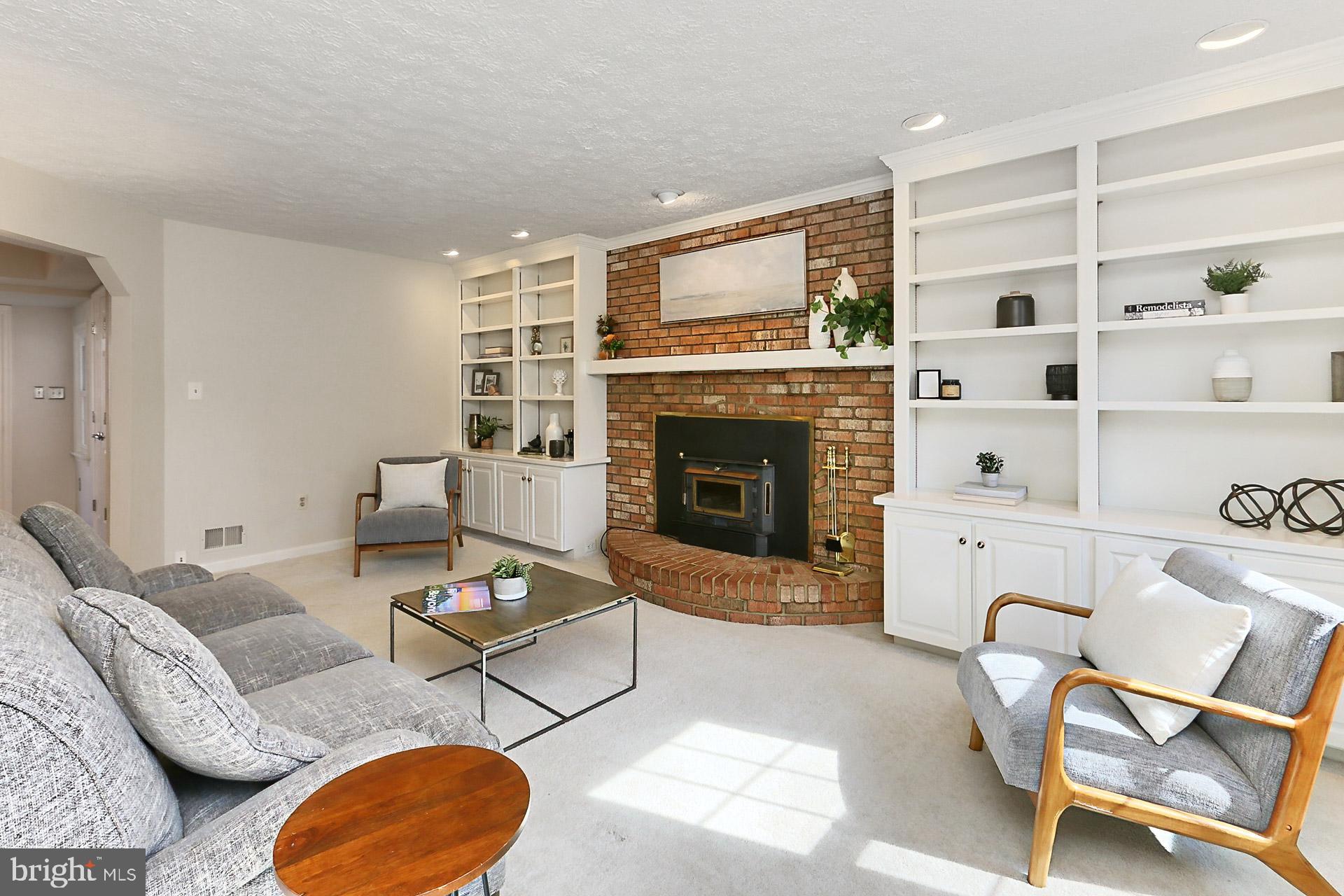 FAIRFAX STATION - Residential