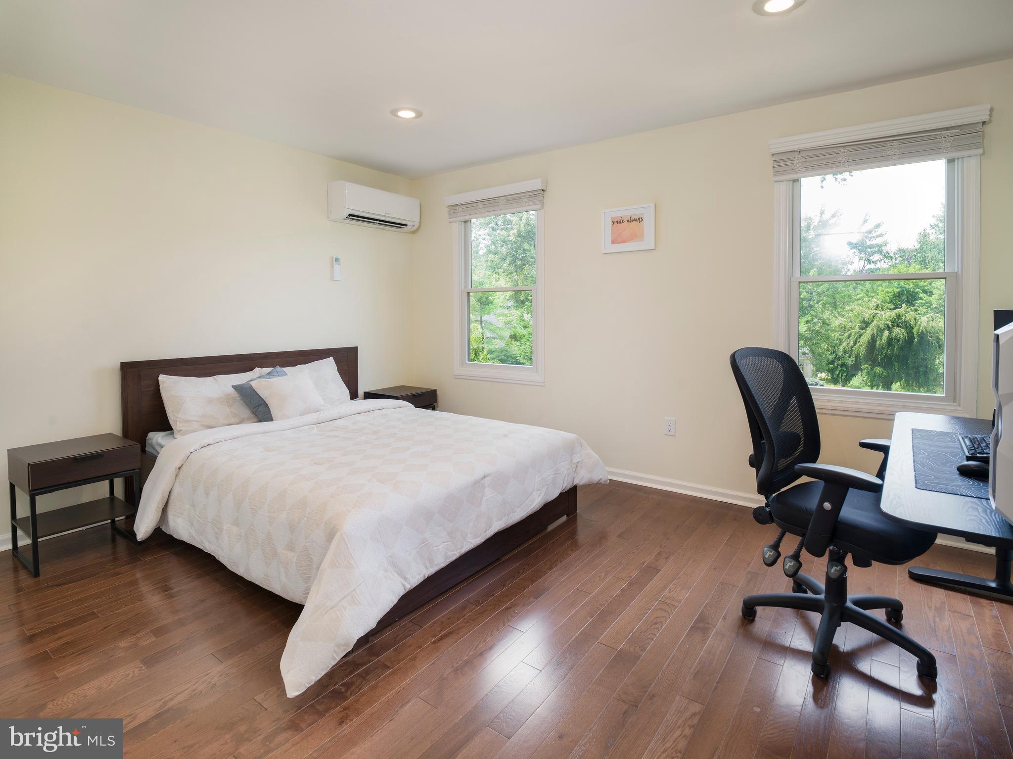 INDIAN CREEK - Residential