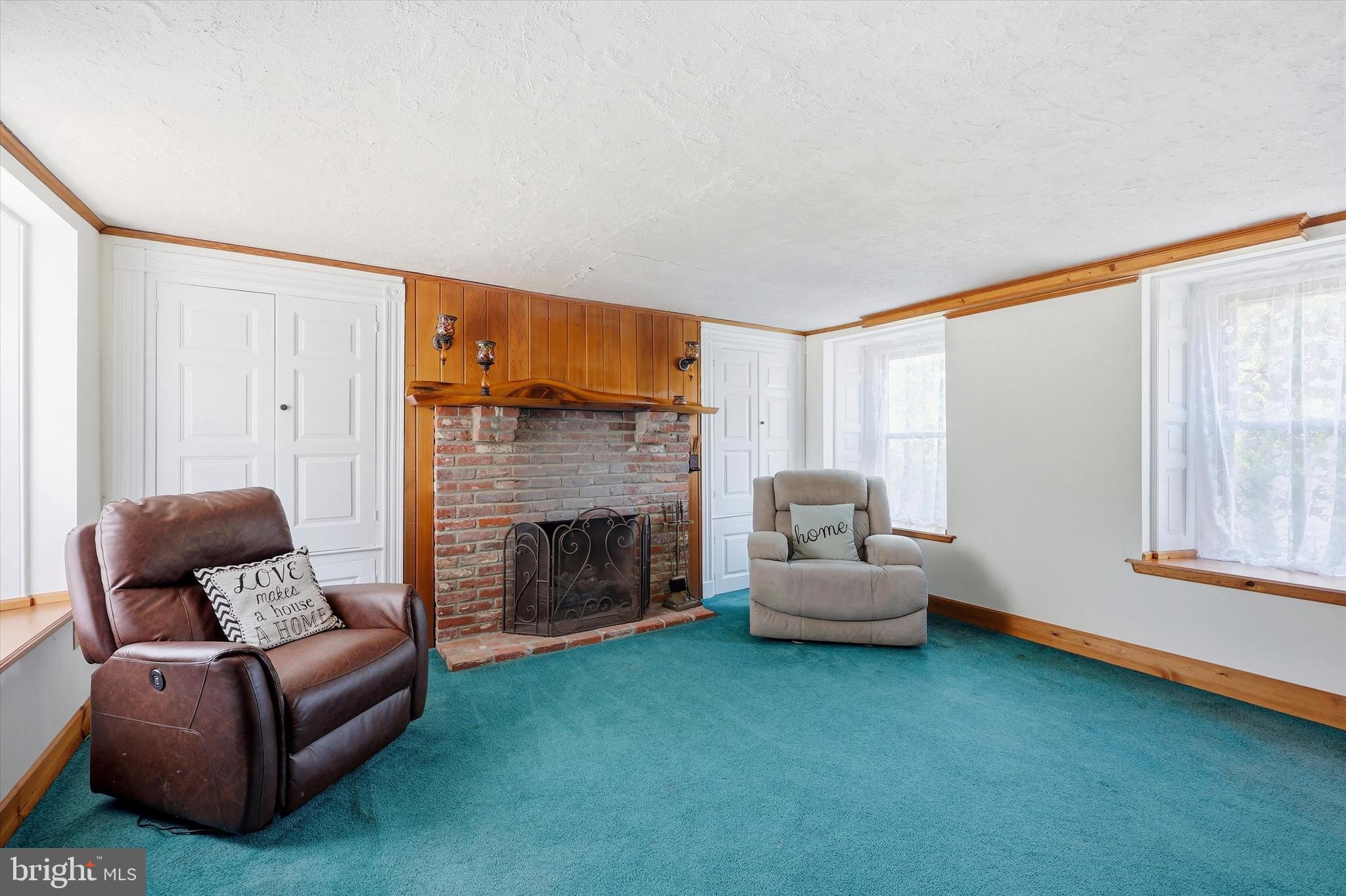 JUSTA FARMS - Residential