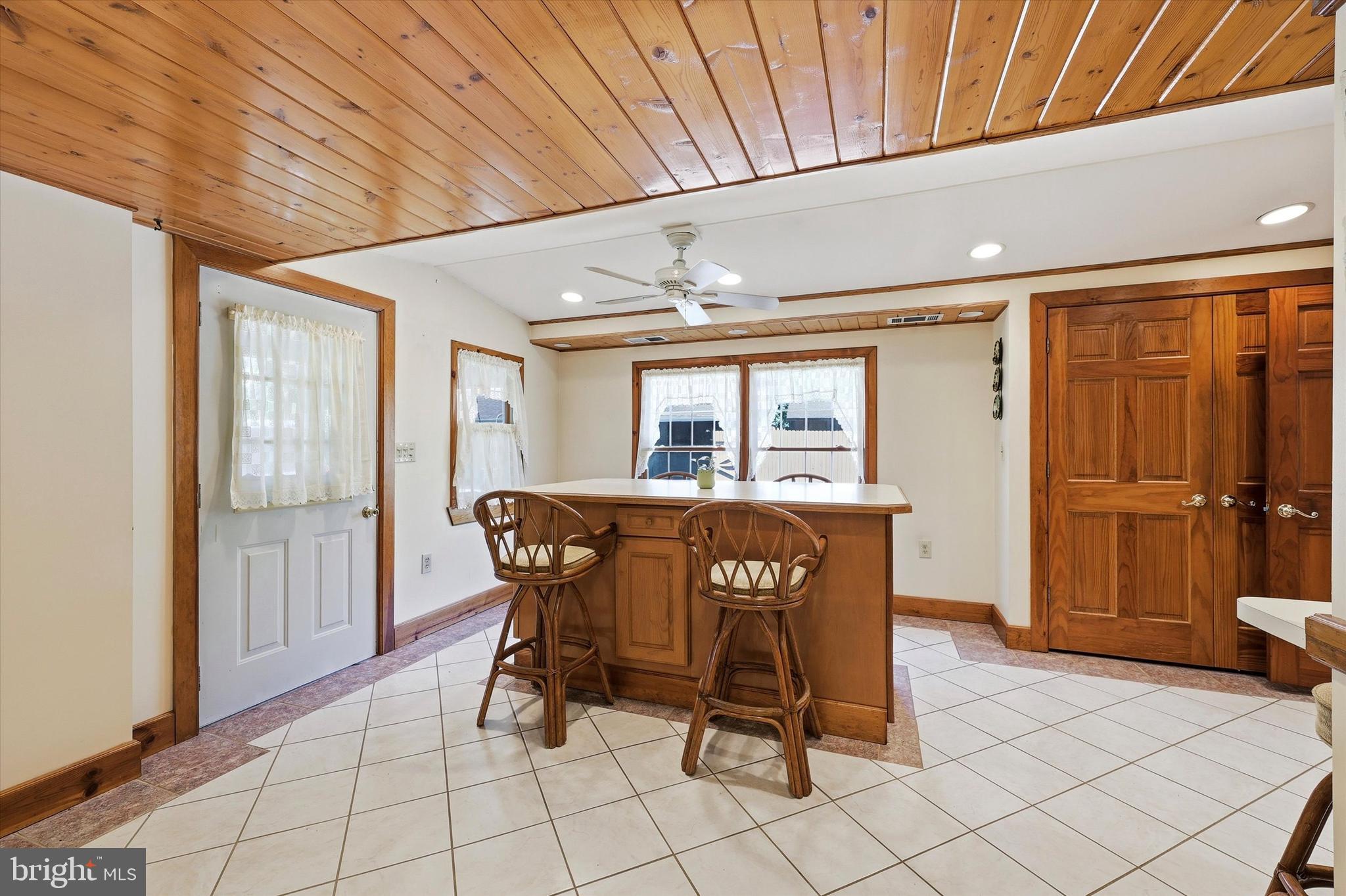 JUSTA FARMS - Residential