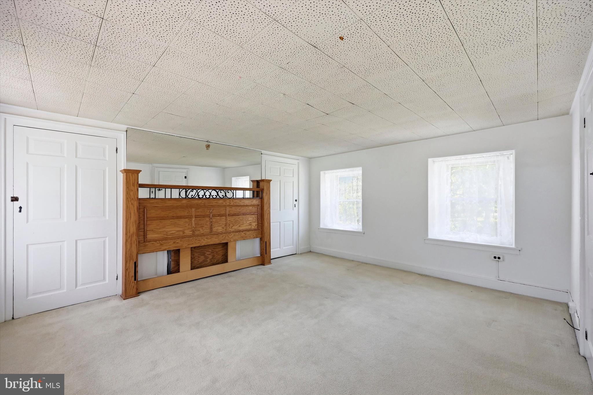 JUSTA FARMS - Residential
