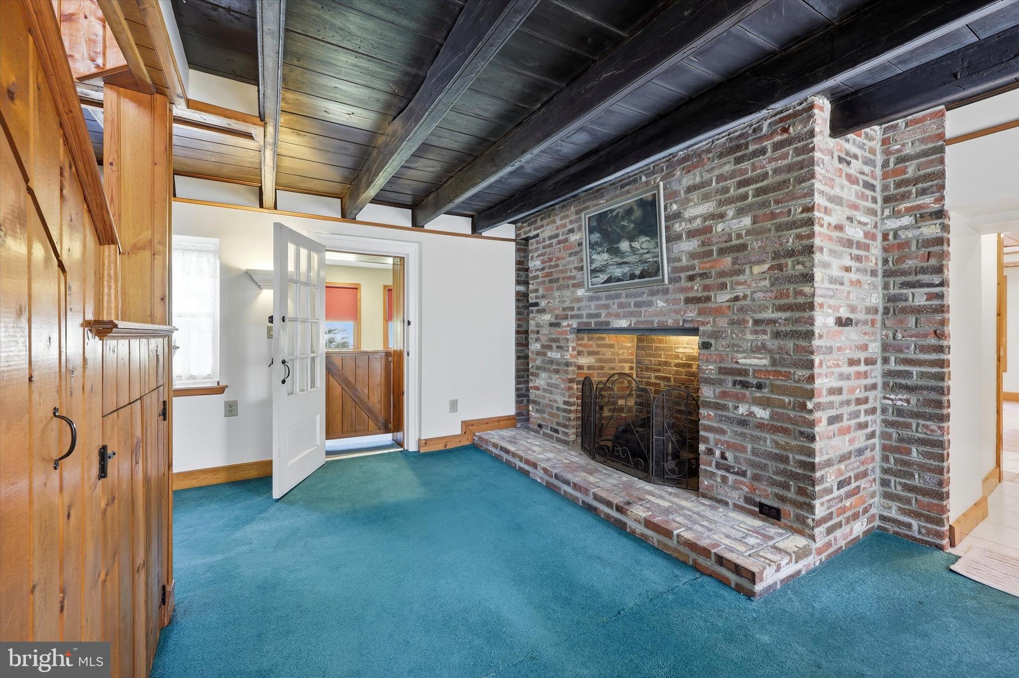 JUSTA FARMS - Residential