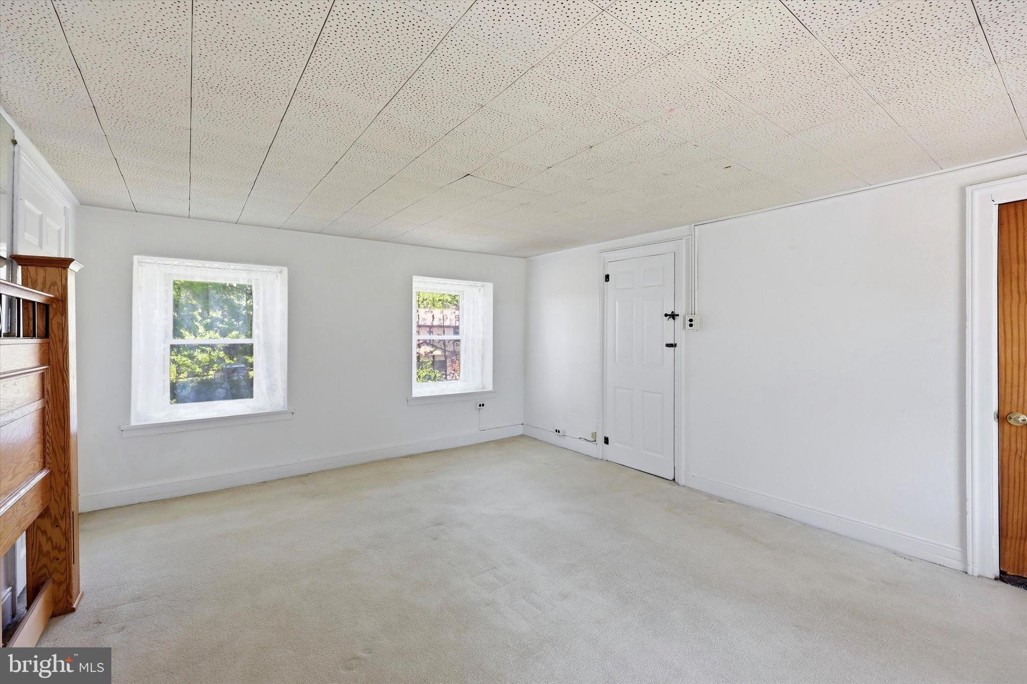 JUSTA FARMS - Residential