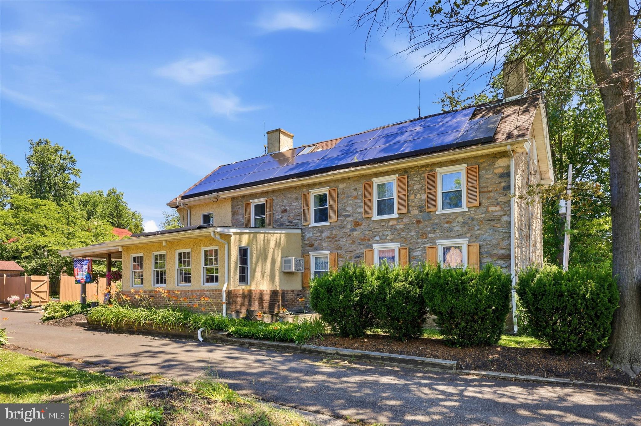 JUSTA FARMS - Residential