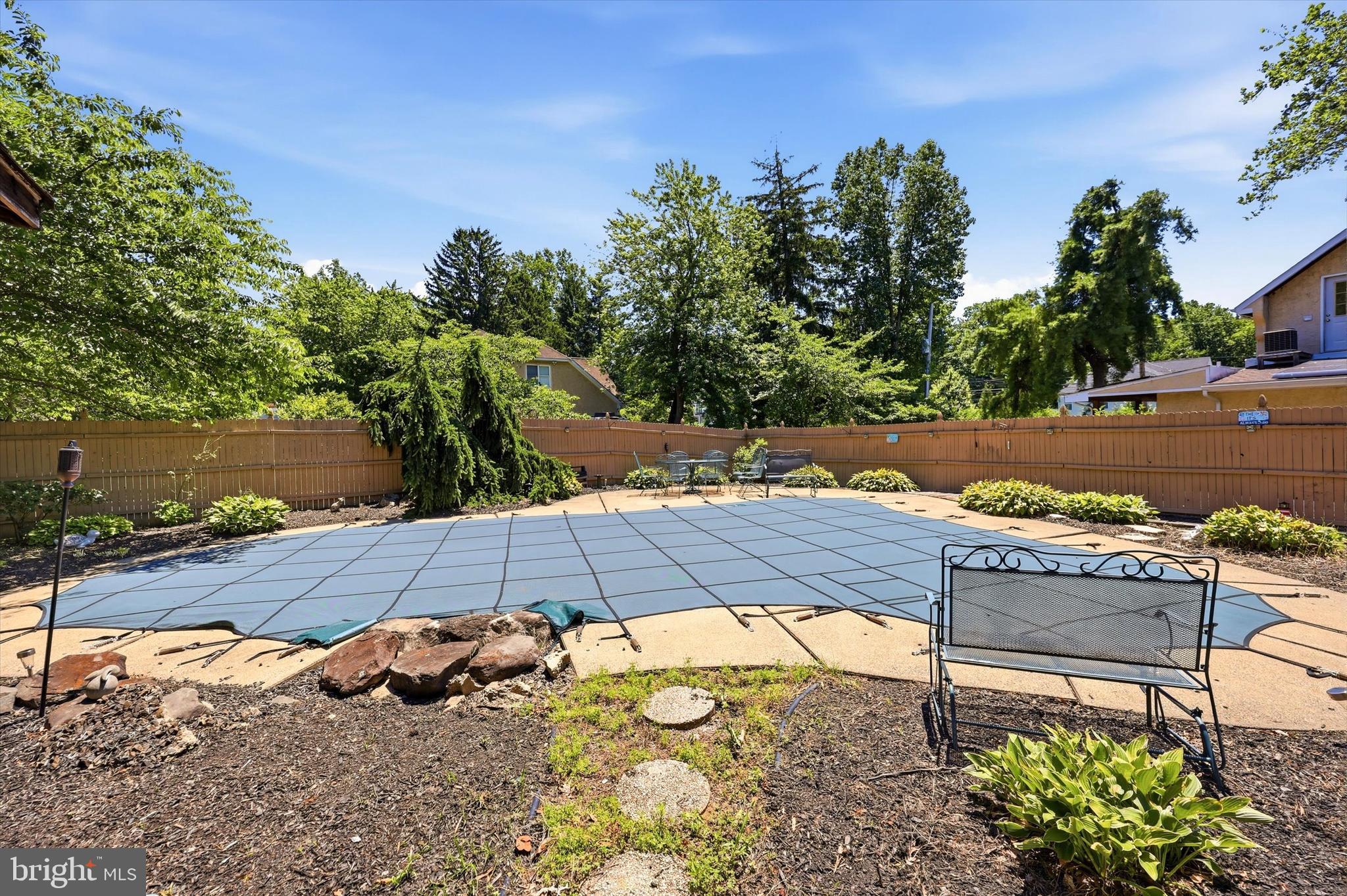 JUSTA FARMS - Residential