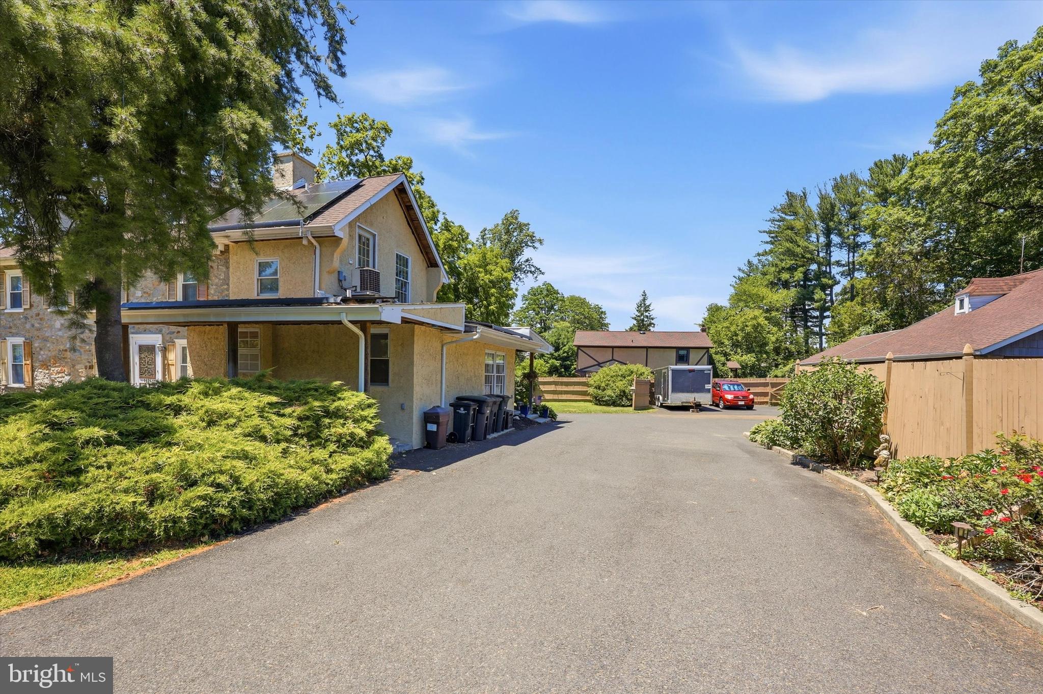 JUSTA FARMS - Residential