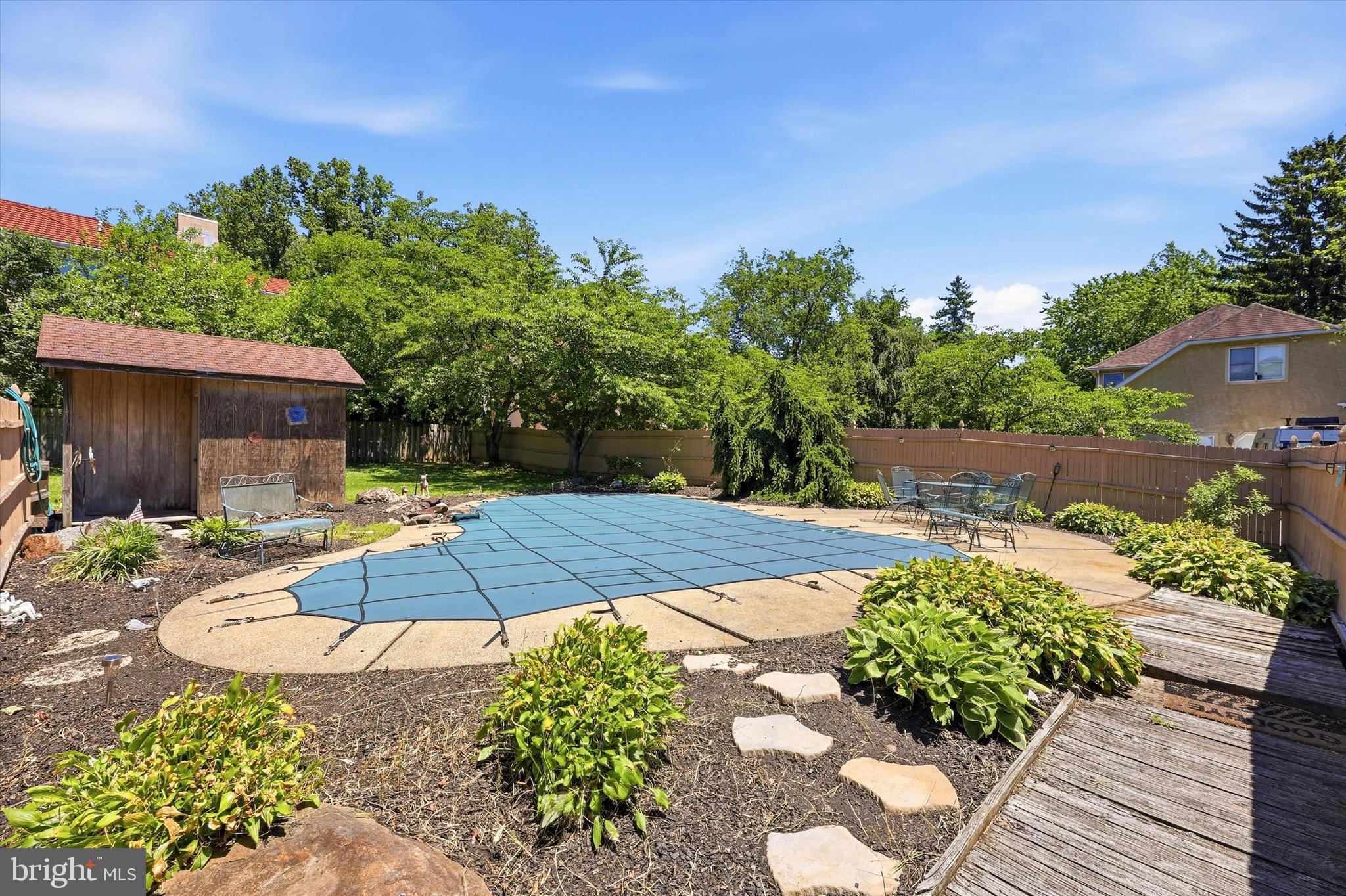 JUSTA FARMS - Residential