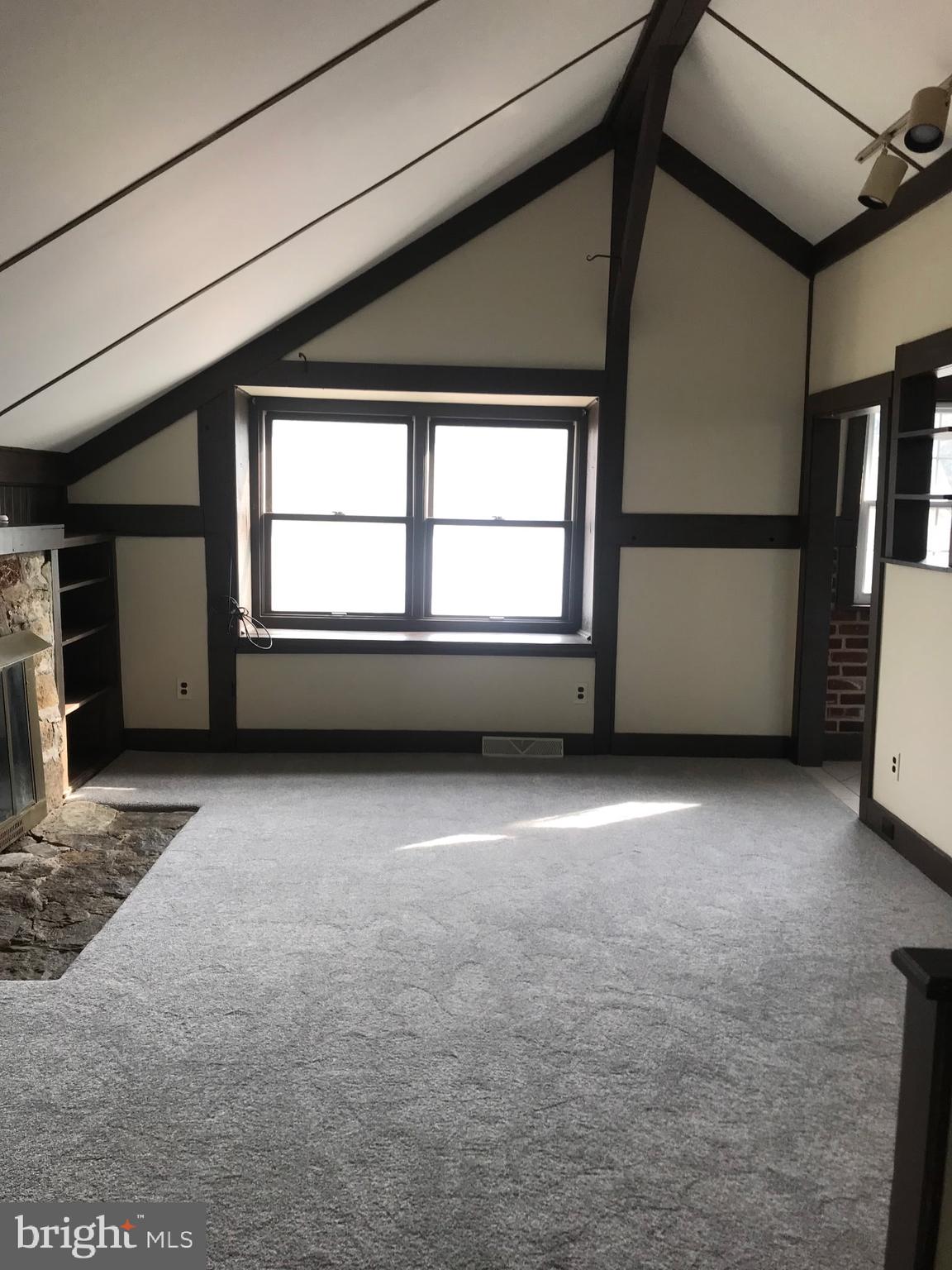 JUSTA FARMS - Residential