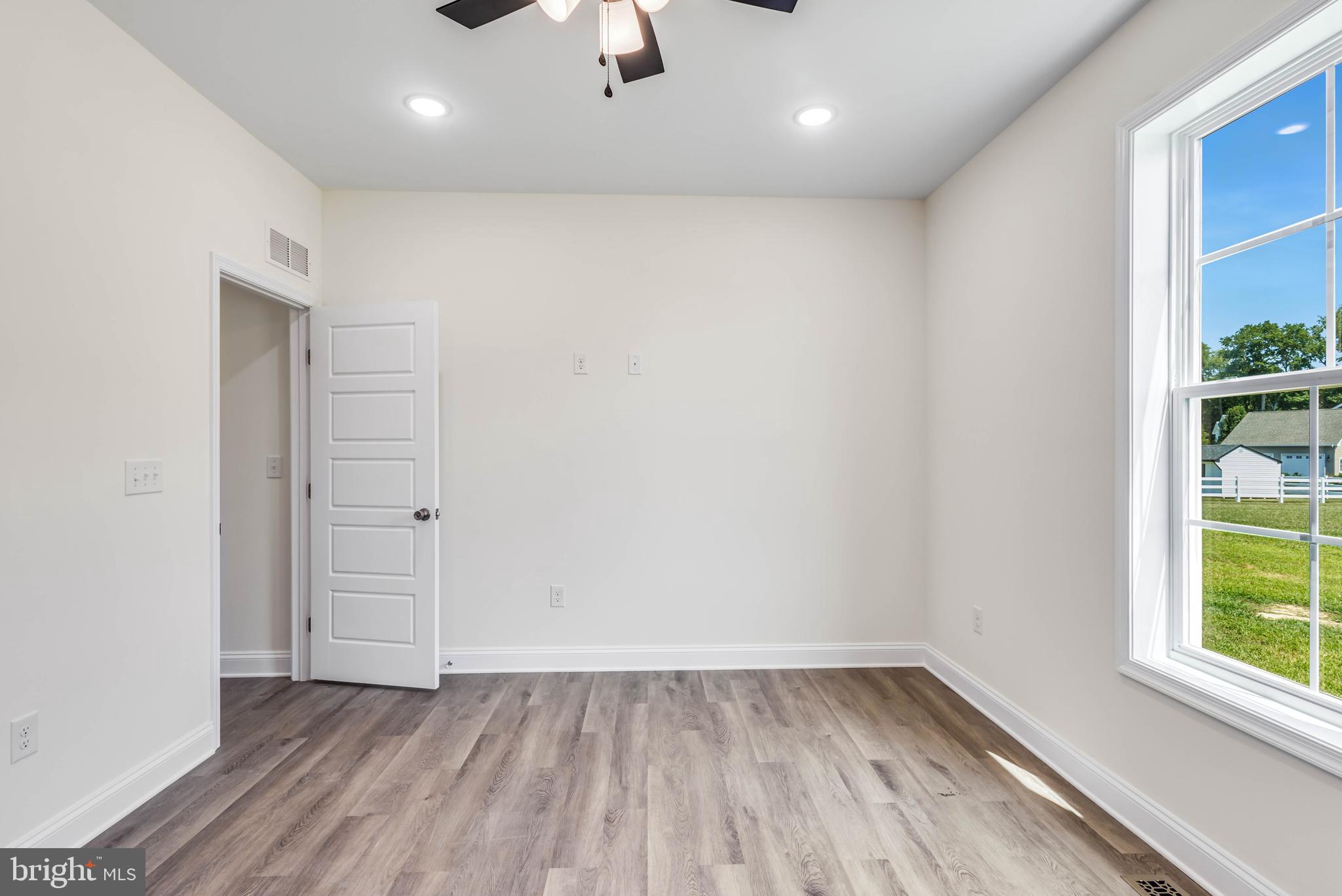 GREEN BRIAR - Residential