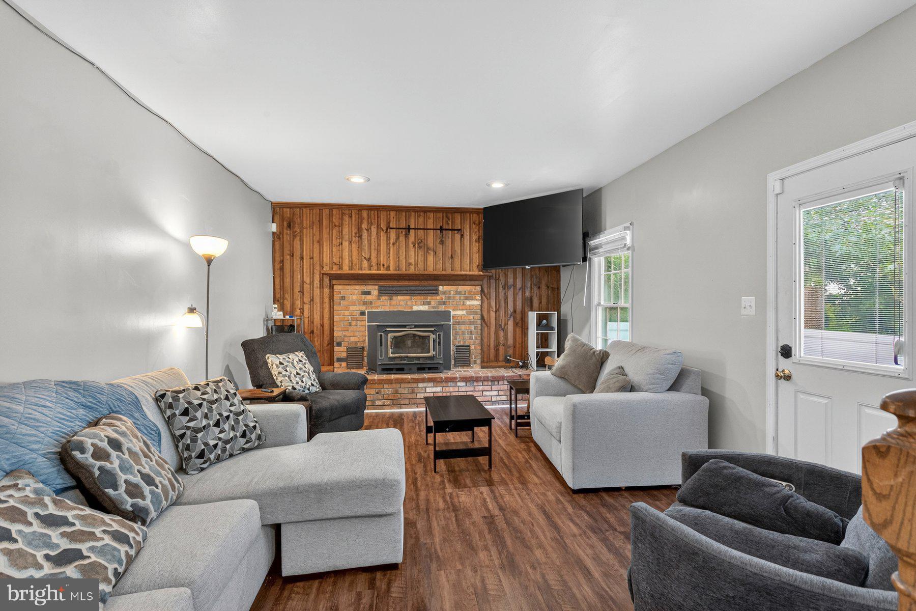 TUDOR HALL ESTATES - Residential