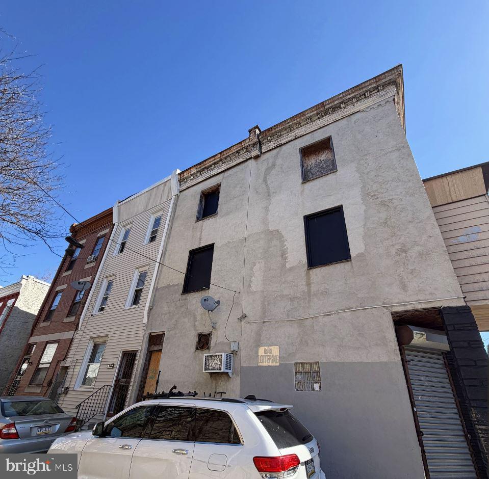 SOLD AS A PACKAGE DEAL WITH 2205 N Chadwick St, PRICE IS FOR BOTH. 

Two vacant rehab opportunities in Philadelphia with approximately 4,000–4,500 sq ft combined.

1623–1625 W Susquehanna Ave is a former bar with two upper levels spanning two addresses, offering flexible potential for a bar/restaurant, mixed-use, or residential conversion.

2205 N Chadwick St is a gutted residential shell planned for 3 bedrooms and 1 bathroom.

Both properties are vacant and require full rehab, presenting a strong value-add opportunity for investors or developers.