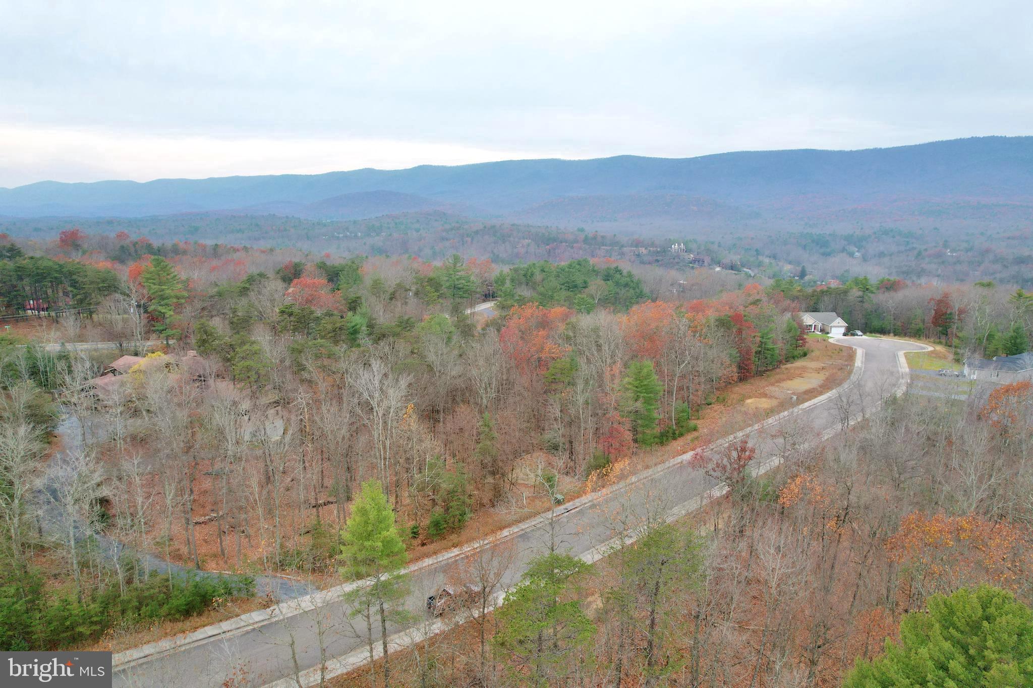 CREEK VALLEY - Land
