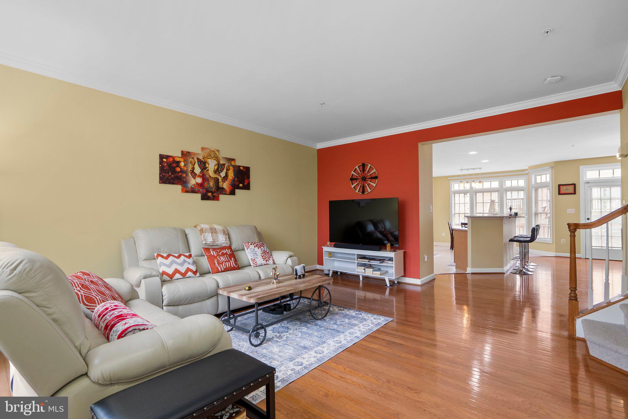 KINGSVIEW VILLAGE - Residential
