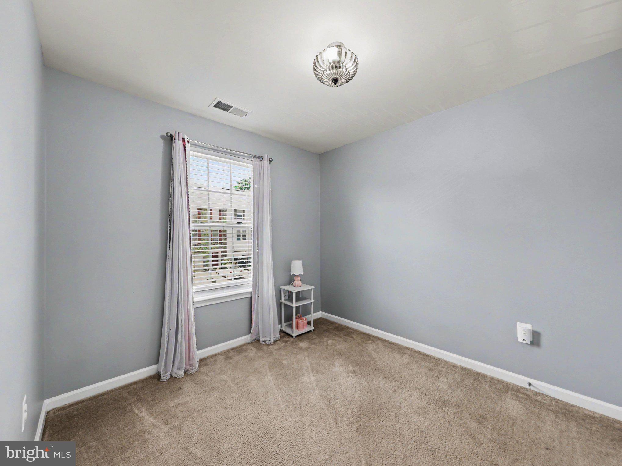 LAFAYETTE CROSSING - Residential