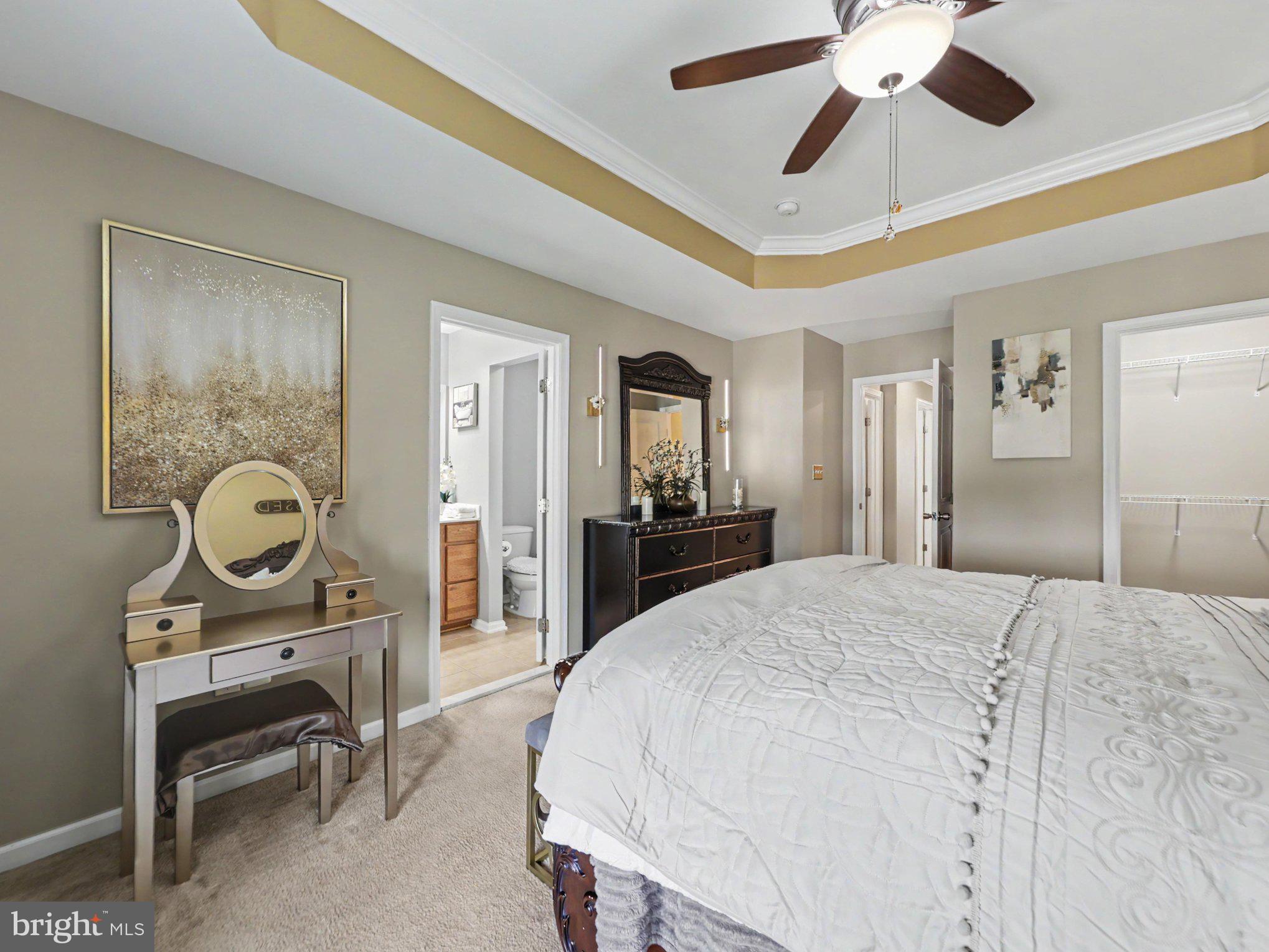 LAFAYETTE CROSSING - Residential