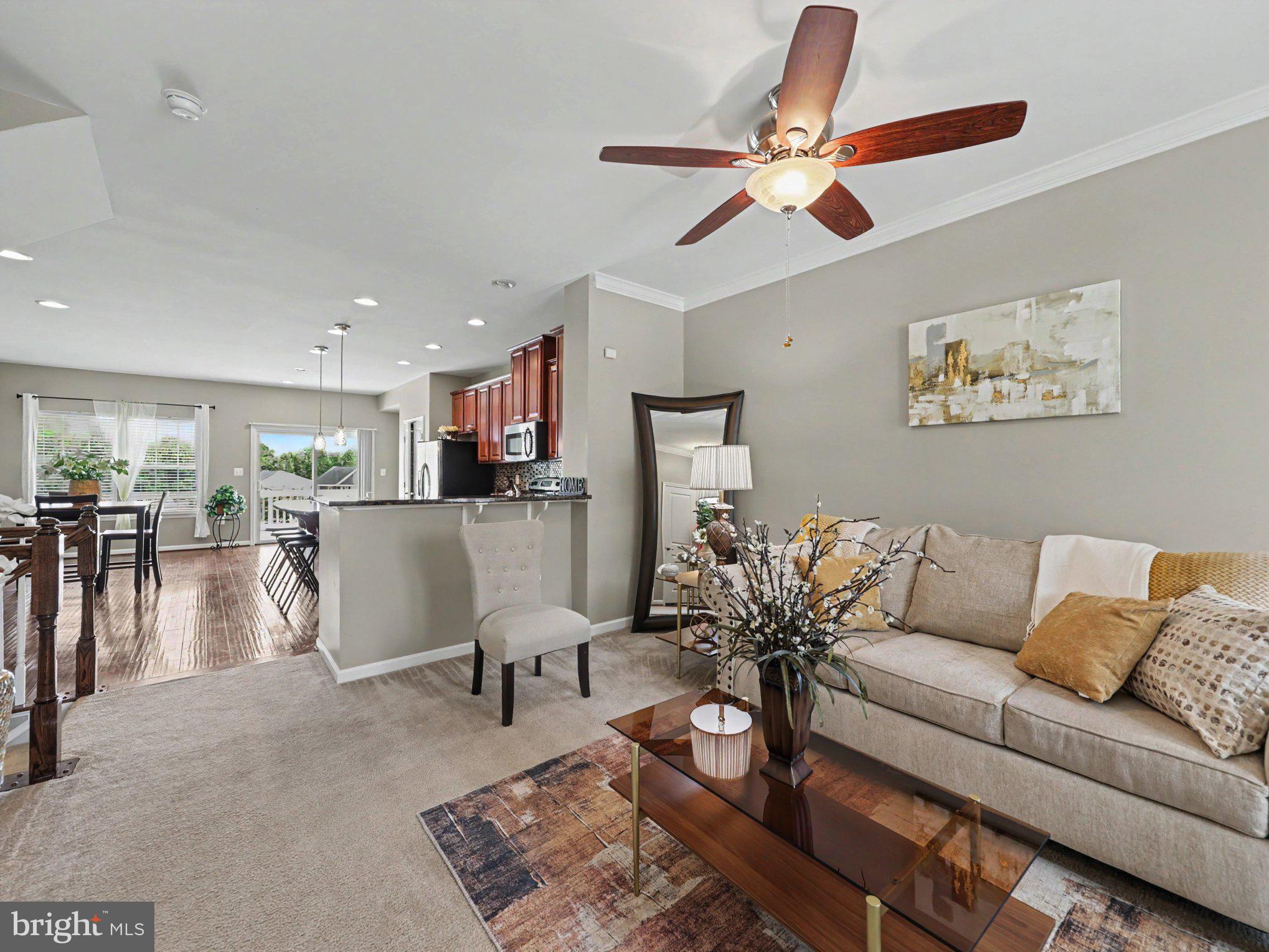 LAFAYETTE CROSSING - Residential