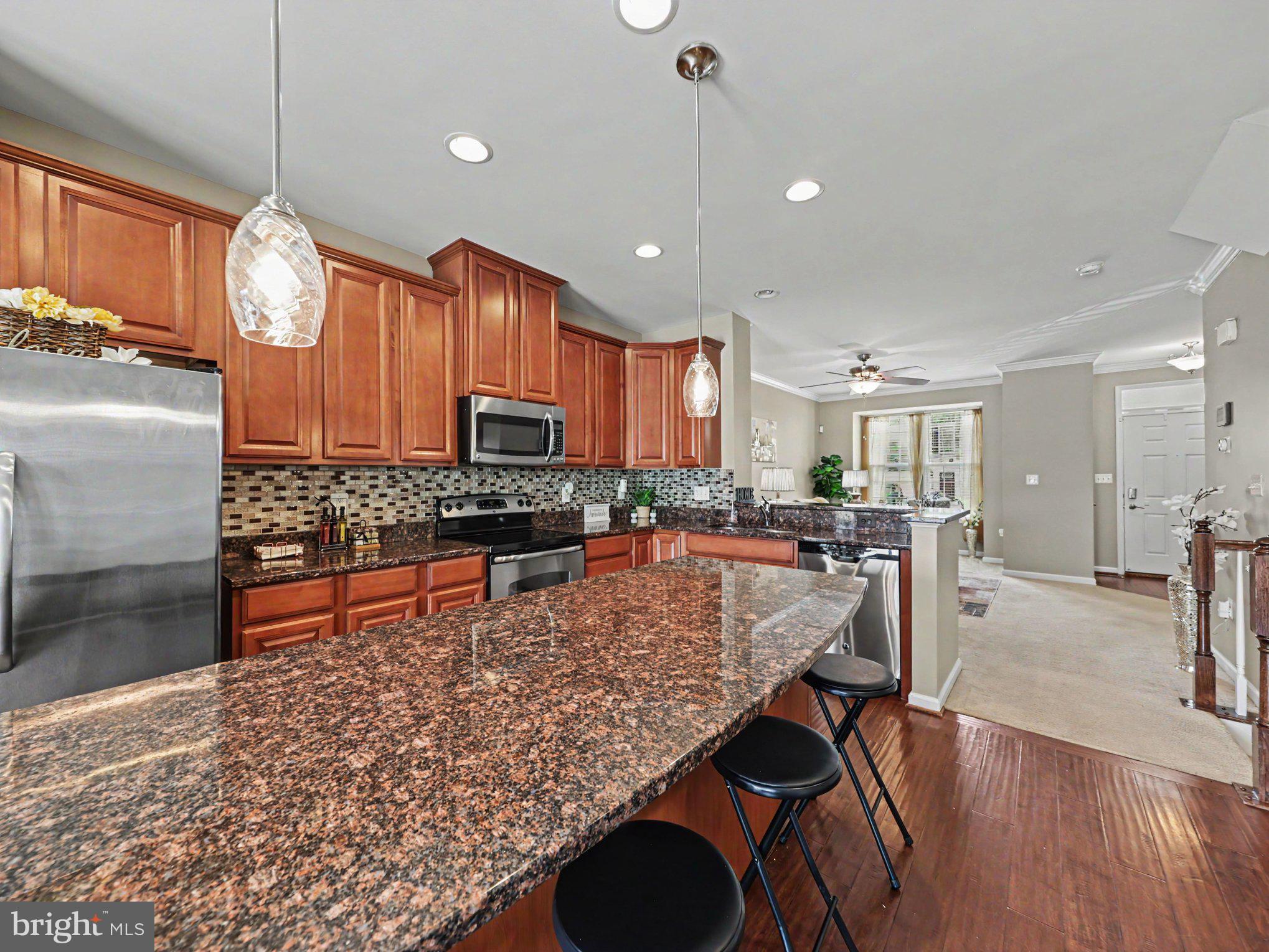 LAFAYETTE CROSSING - Residential