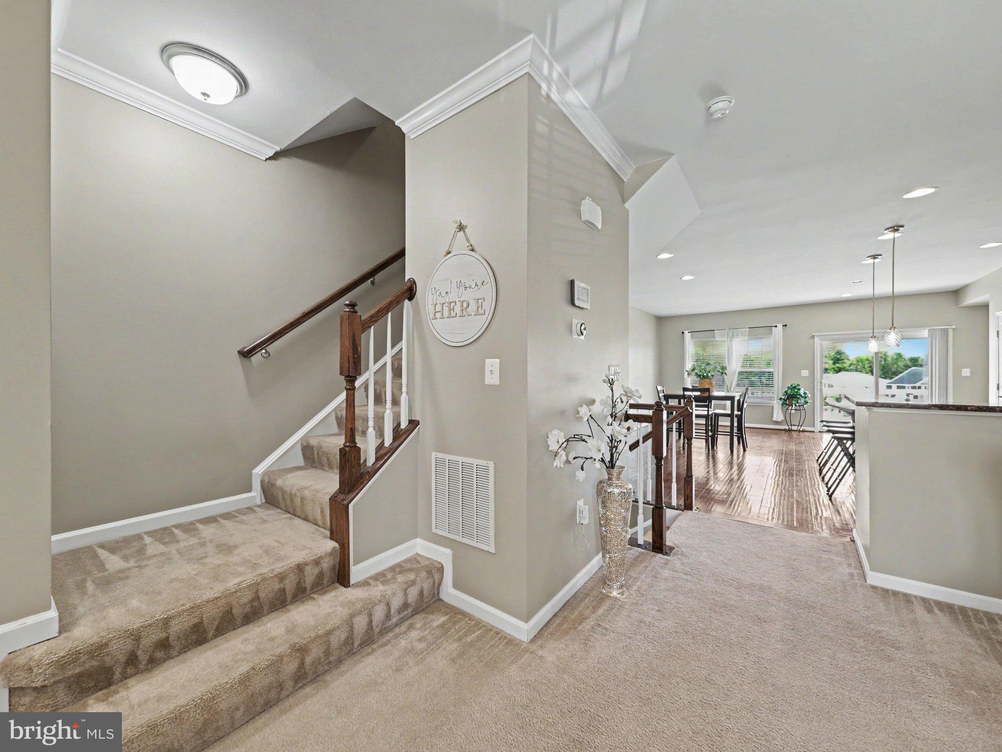 LAFAYETTE CROSSING - Residential